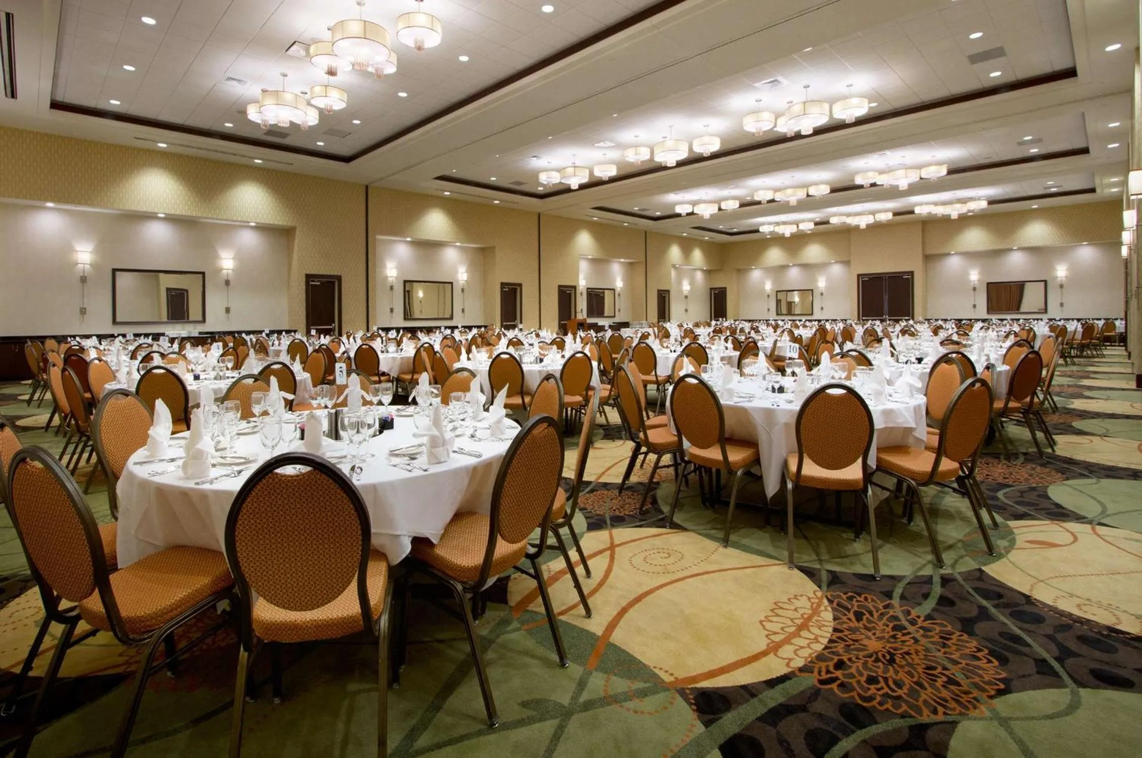 Meeting/conference room in Embassy Suites by Hilton Fayetteville Fort Bragg