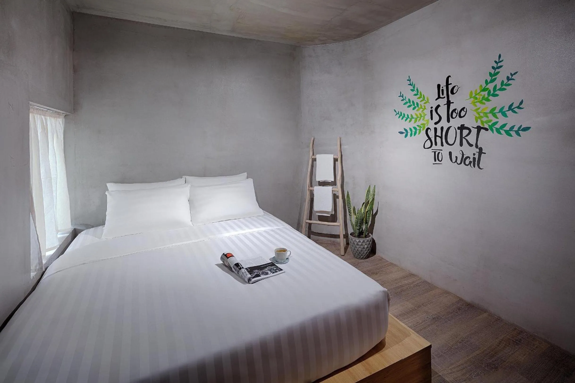 Photo of the whole room, Bed in 9 Hostel and Bar