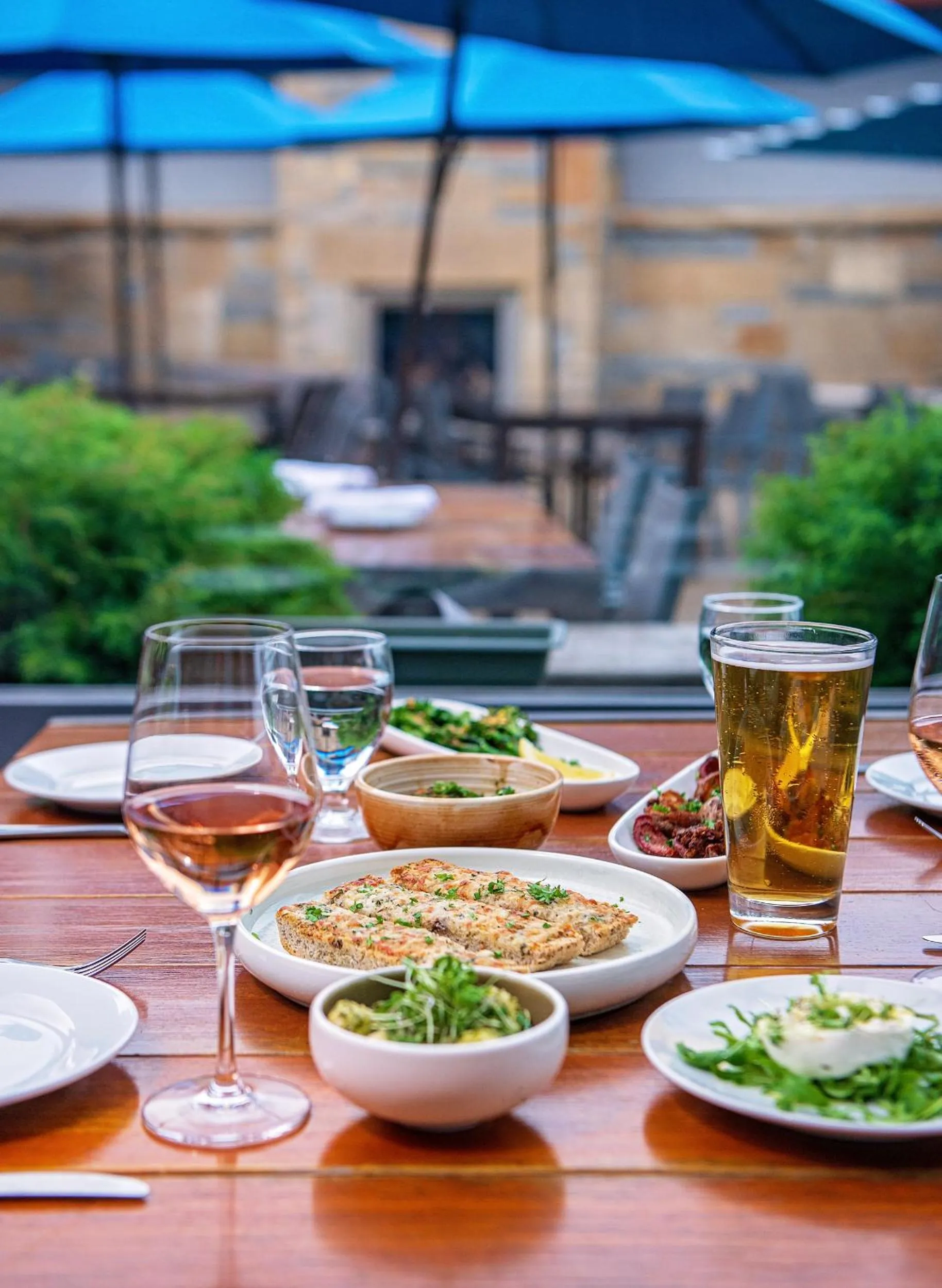 Food and drinks in Qualicum Beach Inn