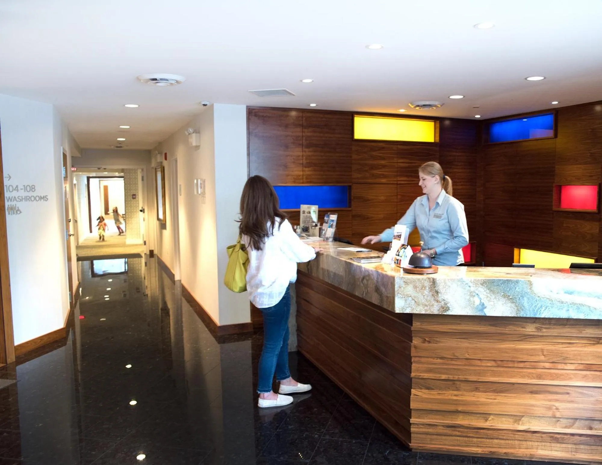 Lobby or reception in Qualicum Beach Inn