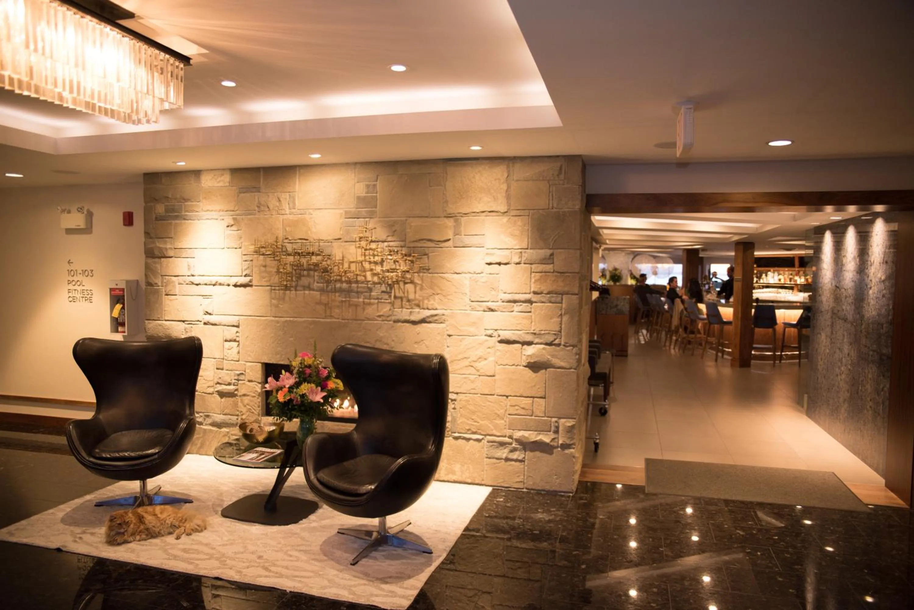 Seating area in Qualicum Beach Inn
