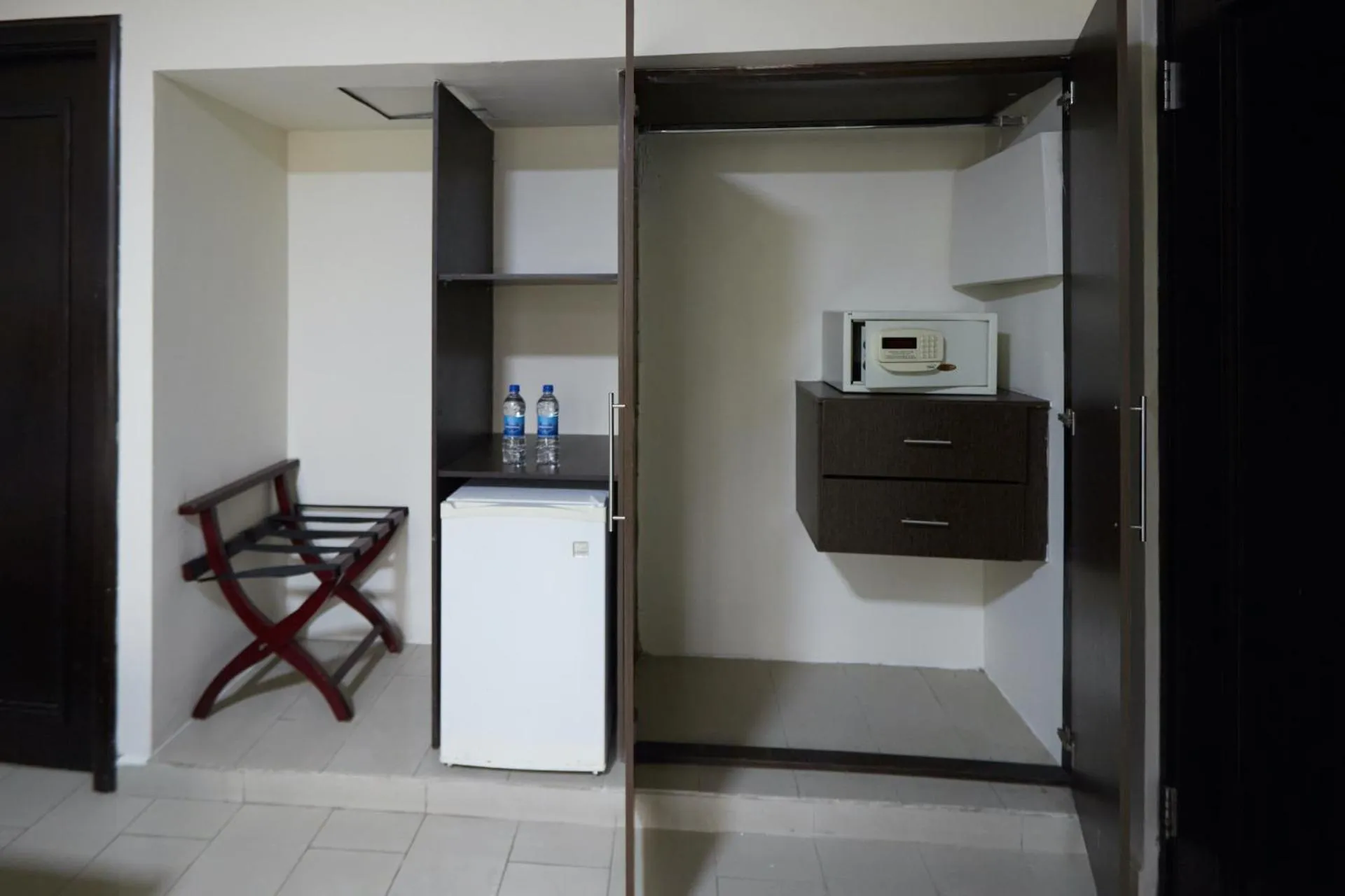 oven in Metro Hotel Panama