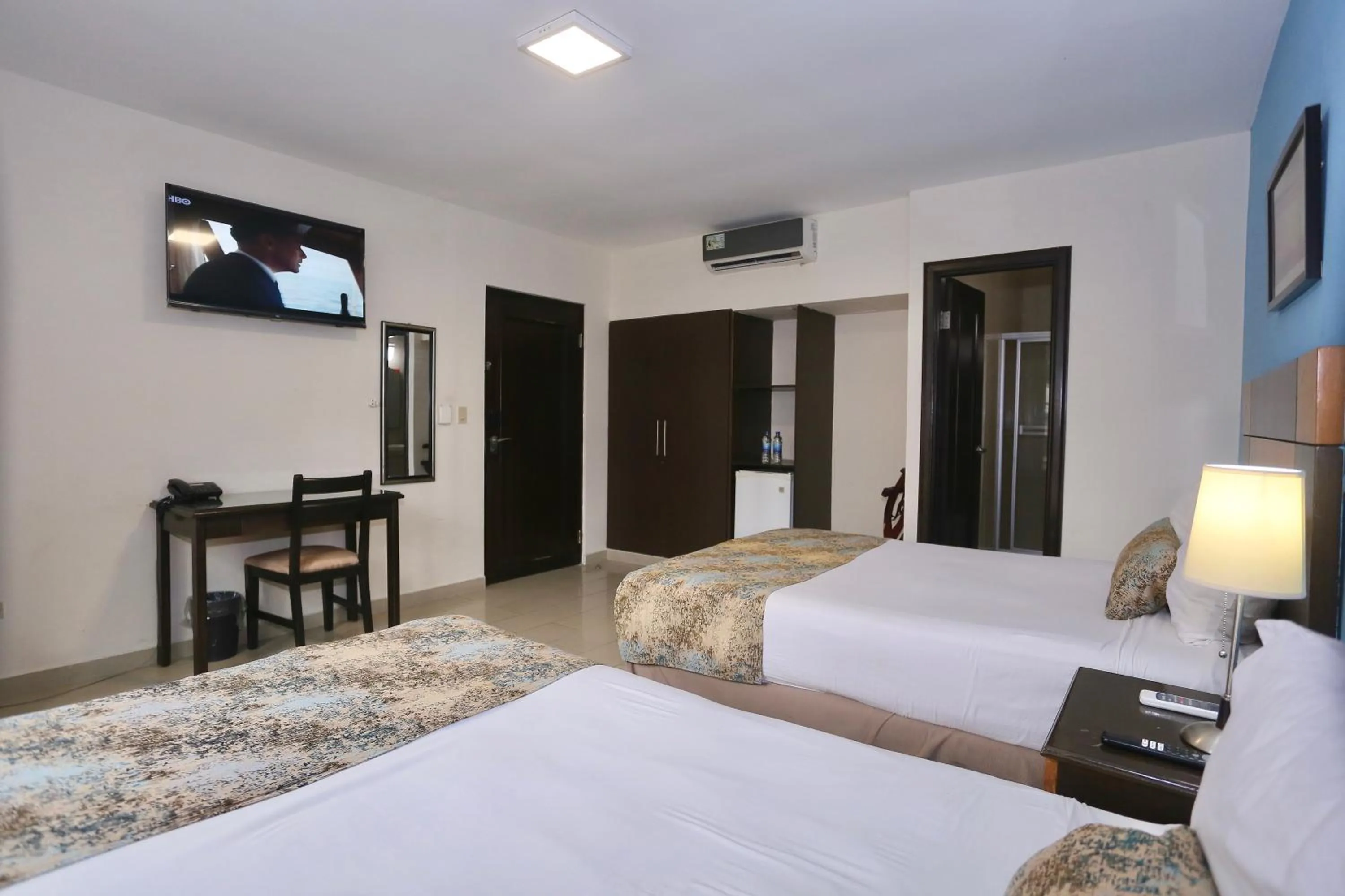 Bed in Metro Hotel Panama