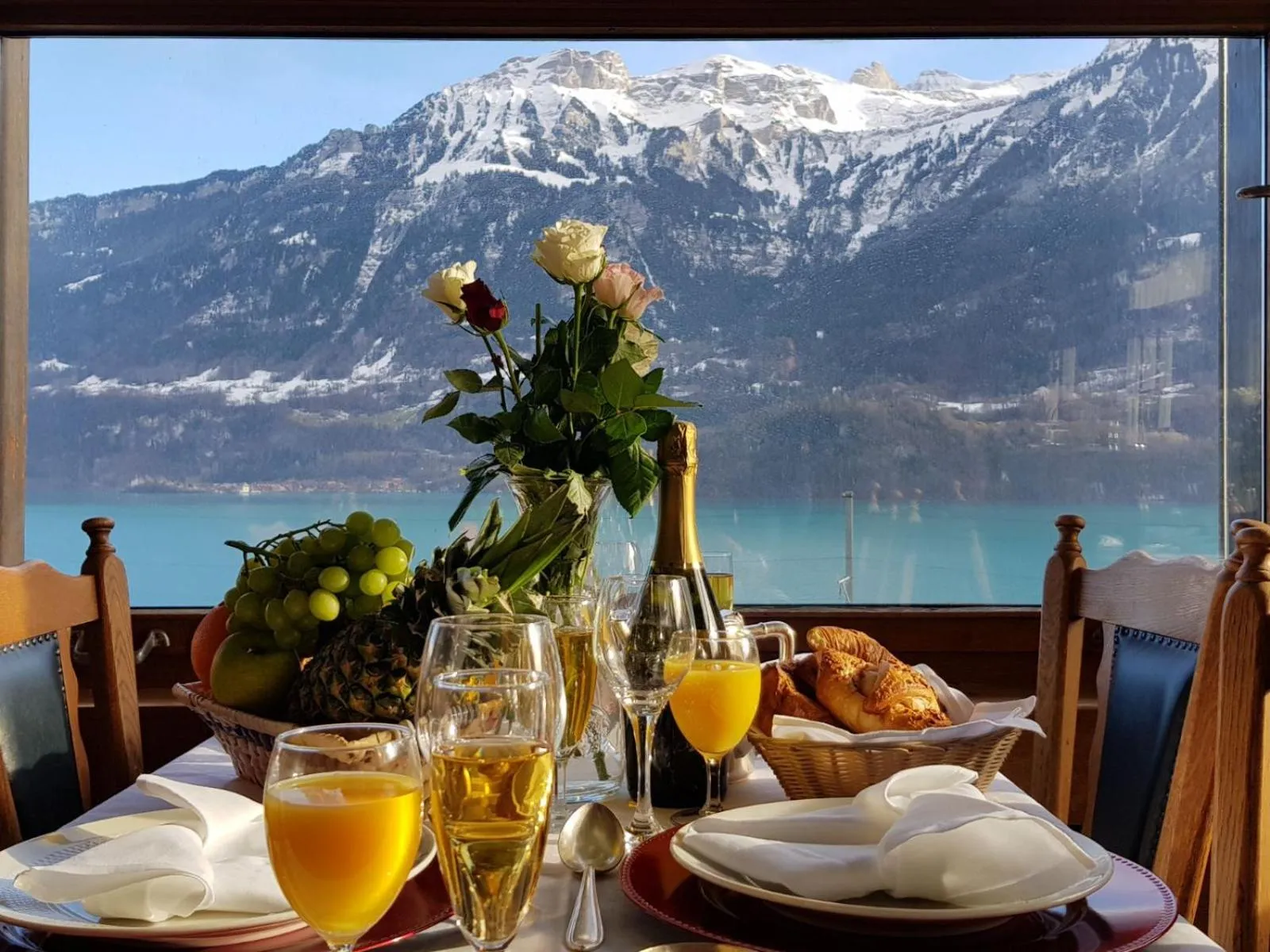 Breakfast in Hotel Lakeview bei Interlaken