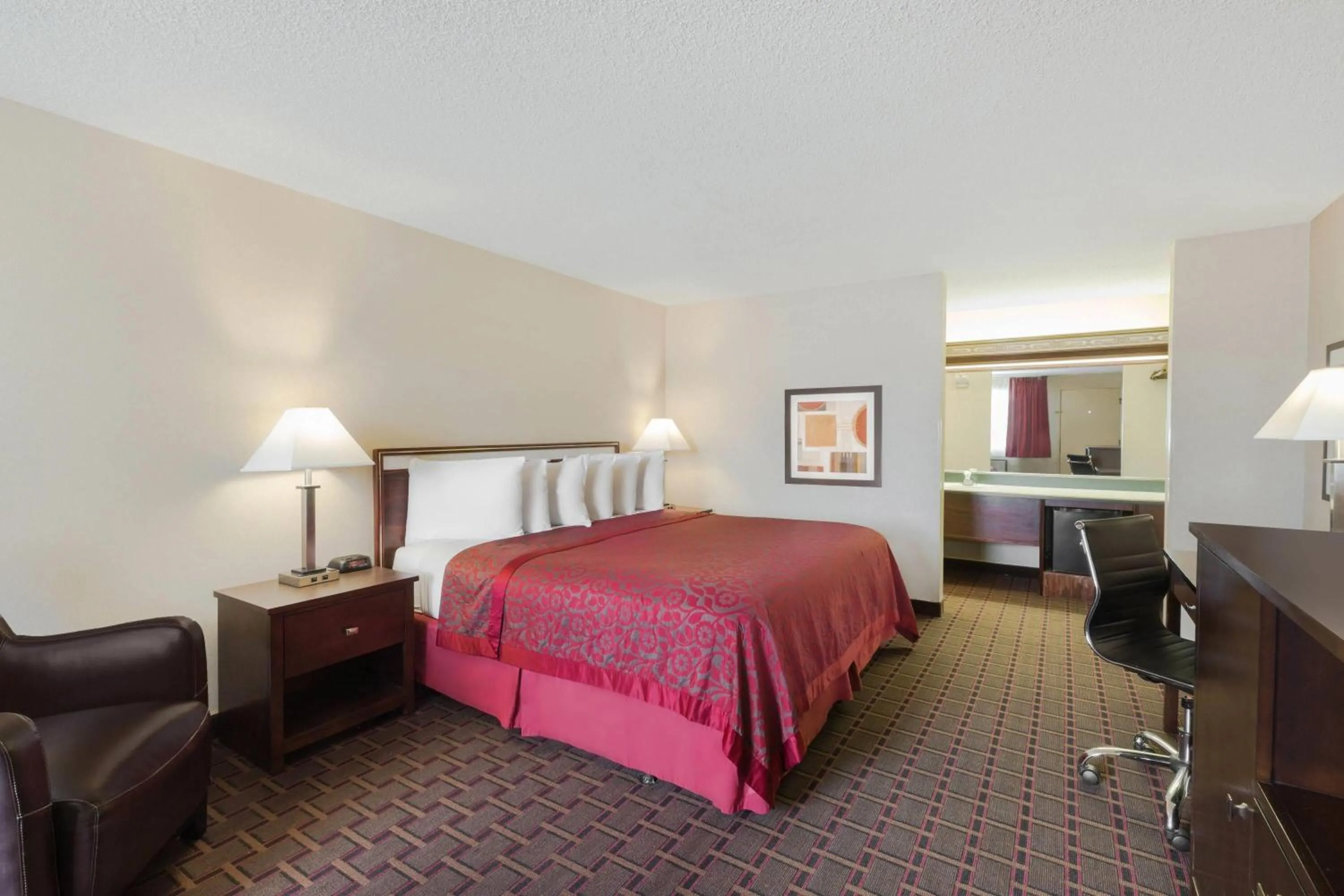 Photo of the whole room, Bed in Days Inn by Wyndham Auburn