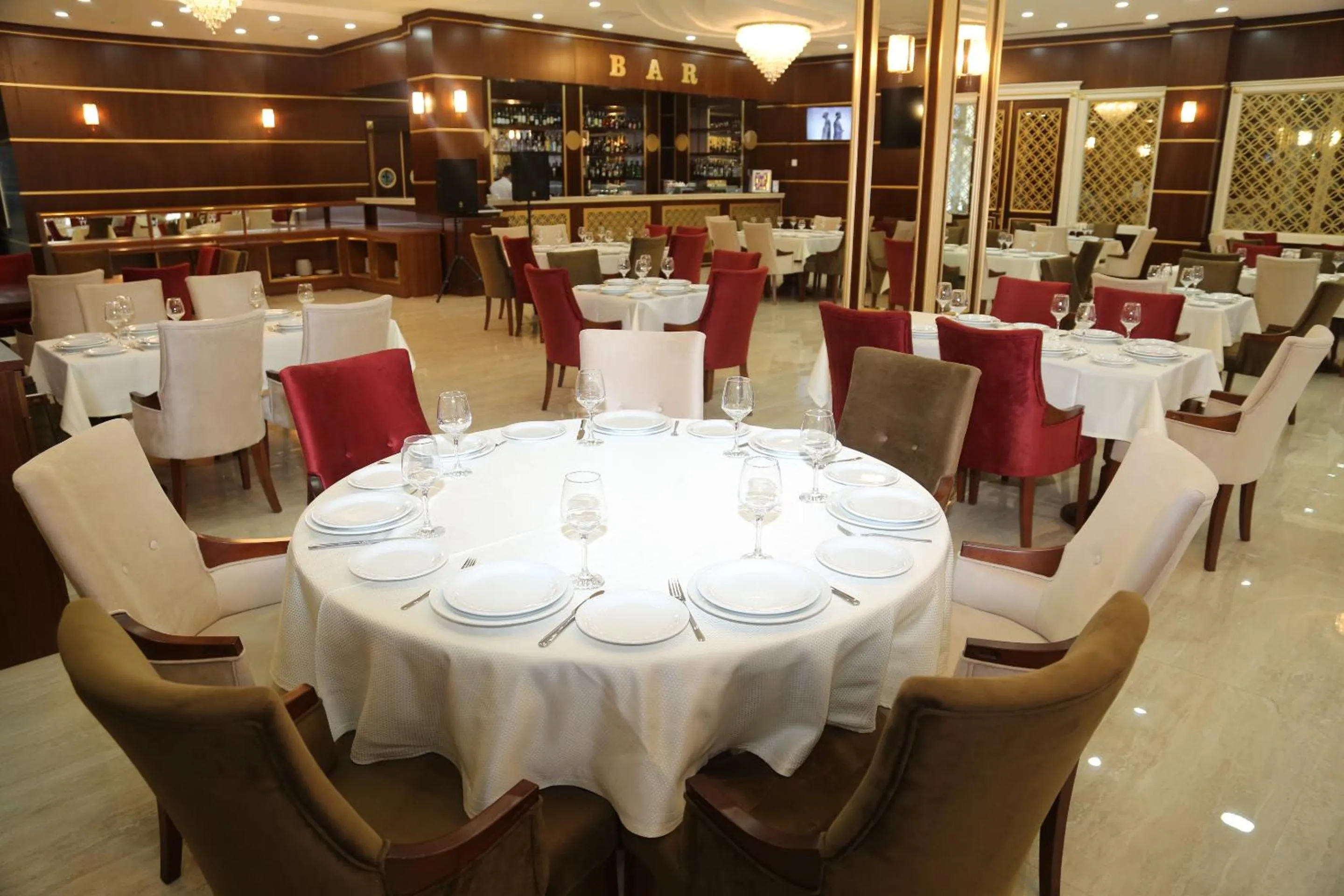 Restaurant/places to eat in Atlas Hotel Baku