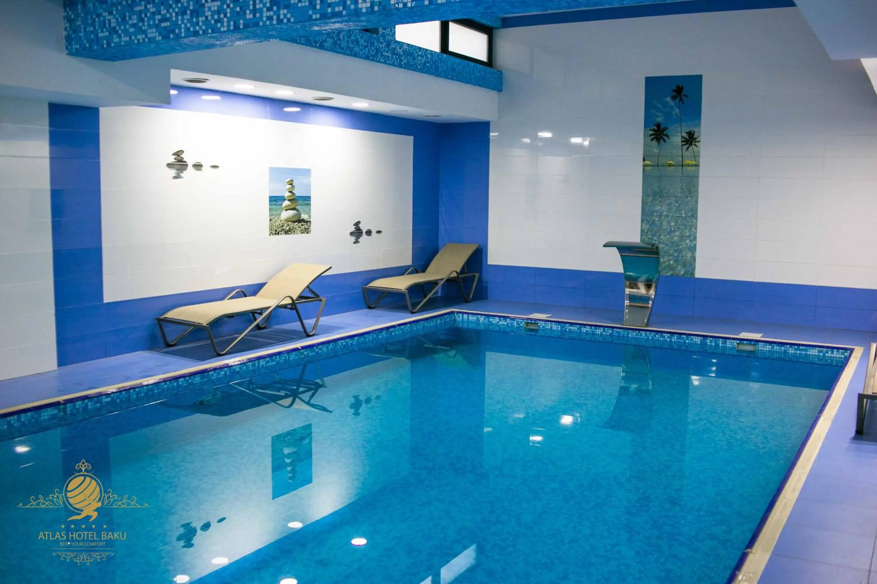 Swimming pool in Atlas Hotel Baku