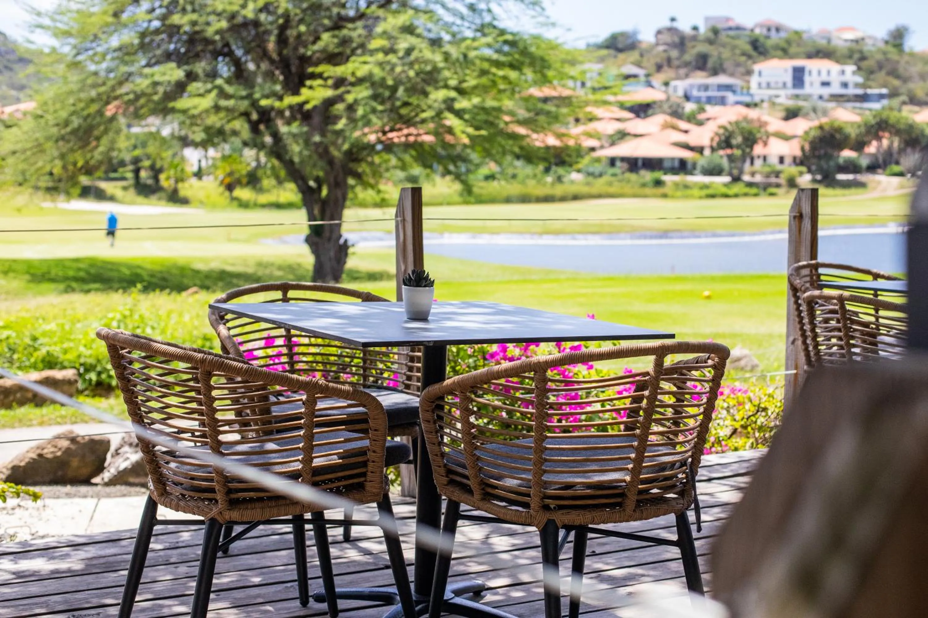 Restaurant/places to eat in Blue Bay Lodges