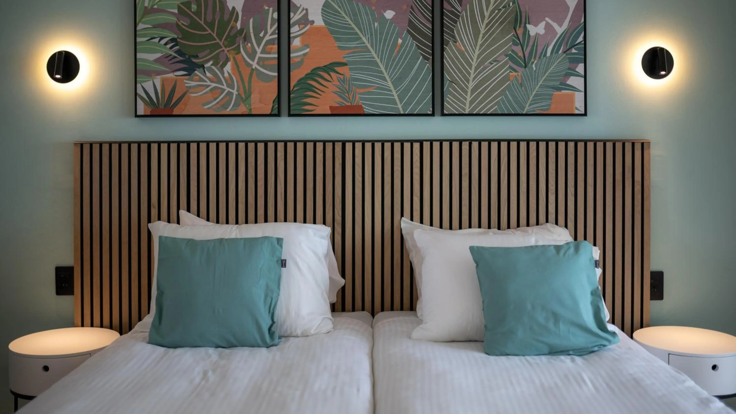 Bed in Blue Bay Lodges