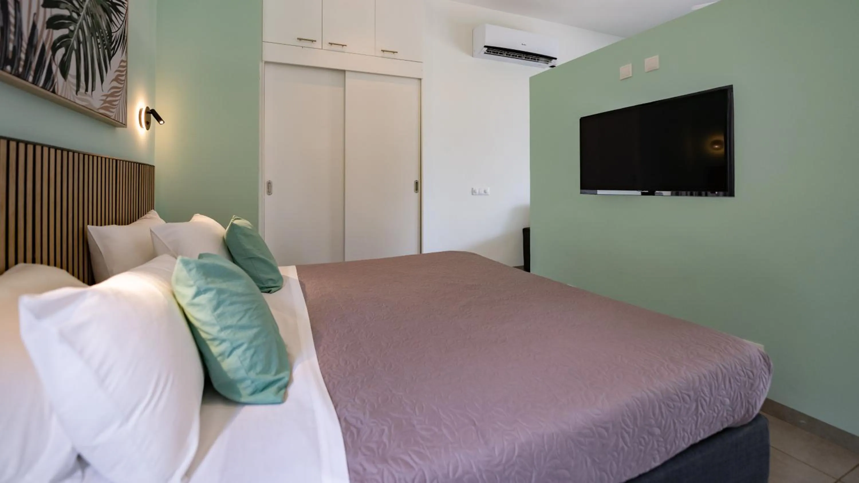 Bed in Blue Bay Lodges