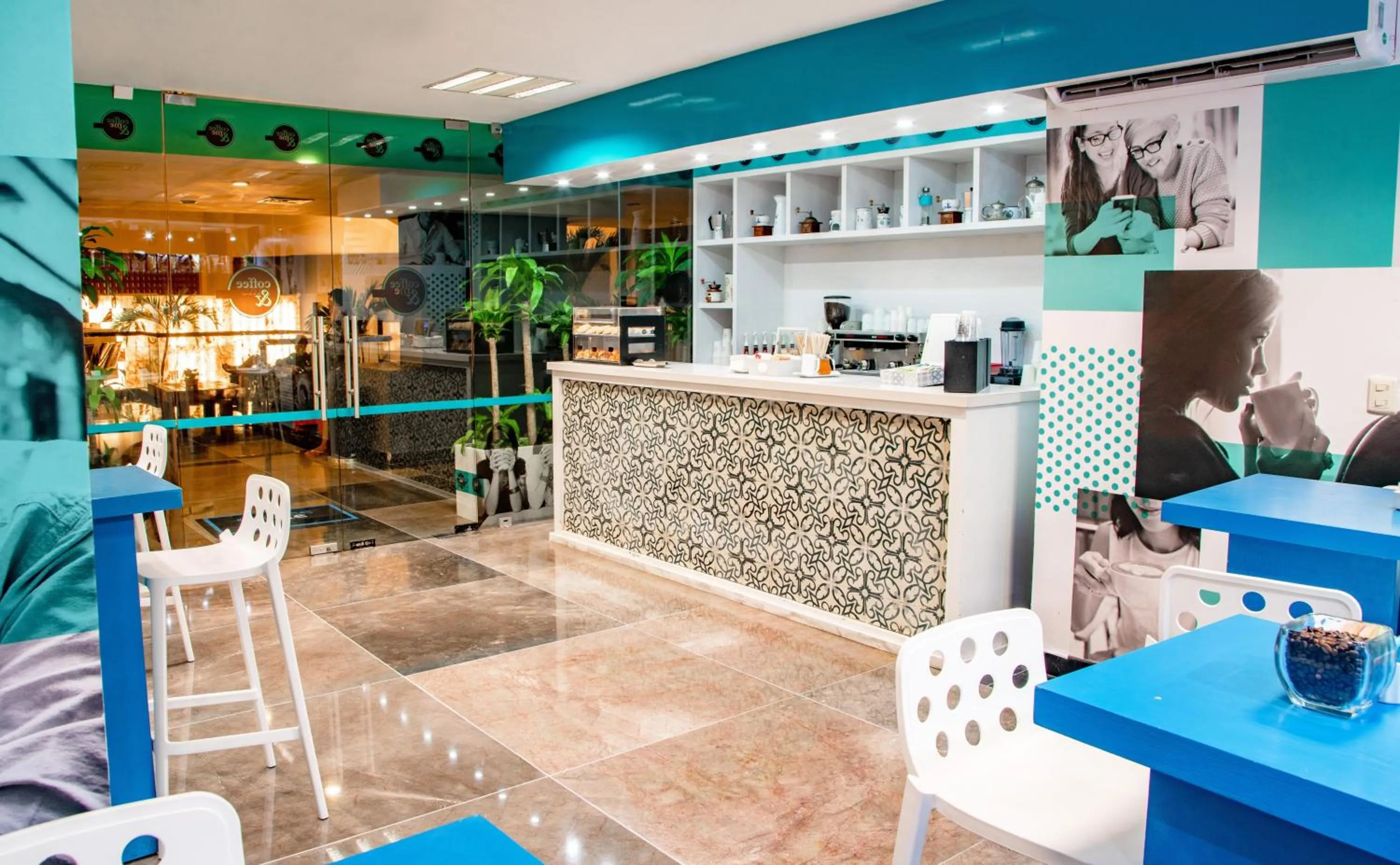 Lounge or bar in Oasis Palm - All Inclusive