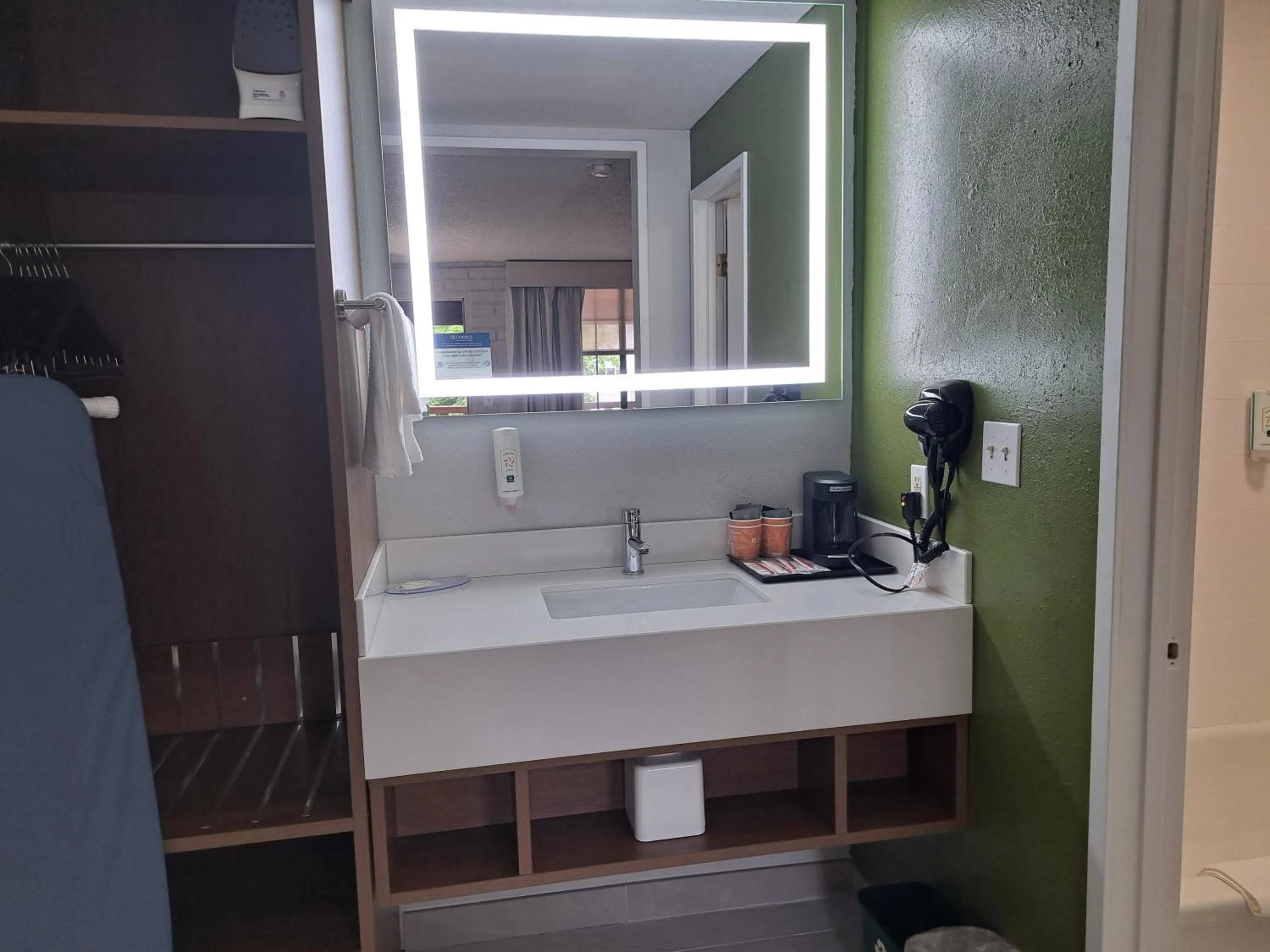 Bathroom in Quality Inn