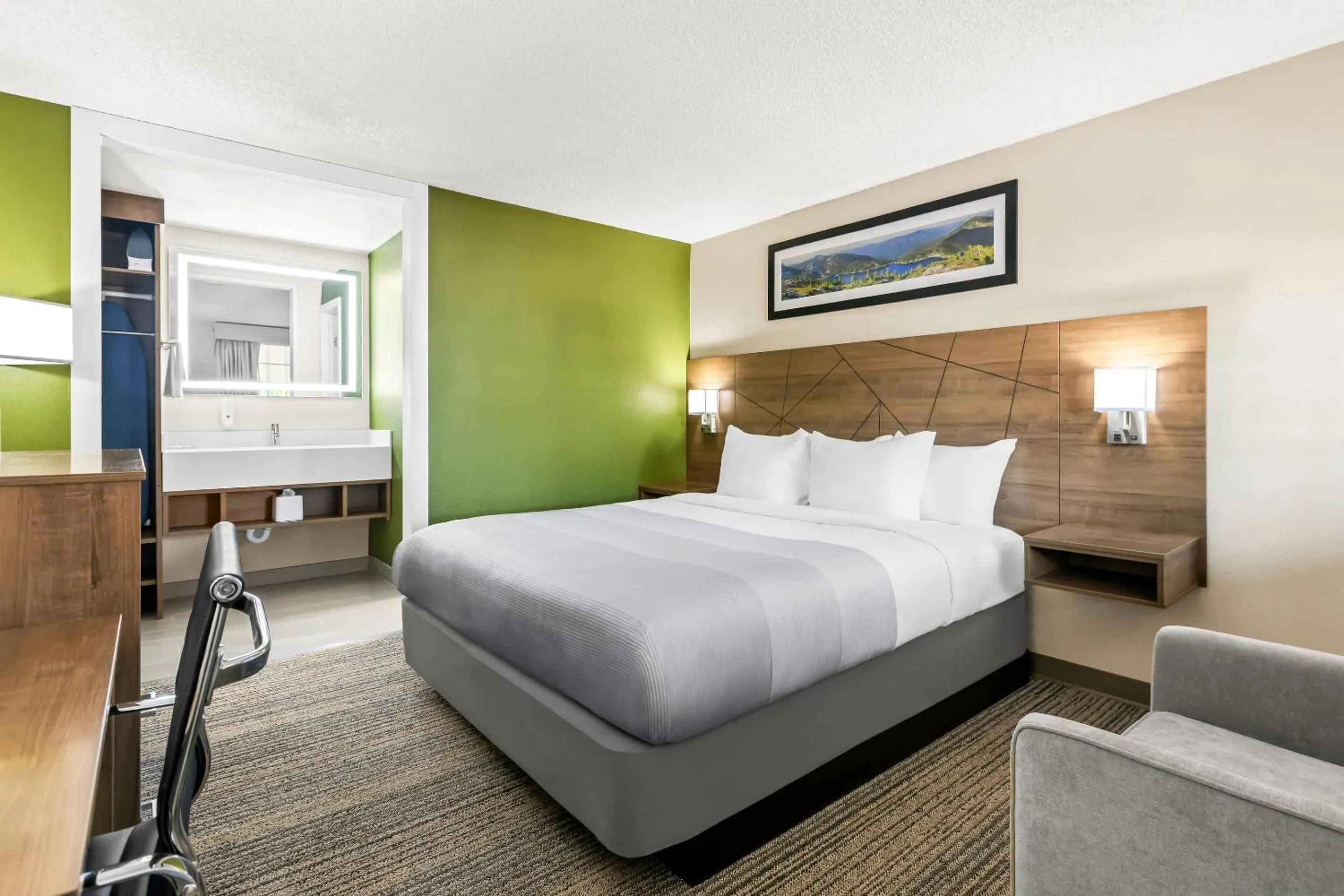 Bedroom, Bed in Quality Inn