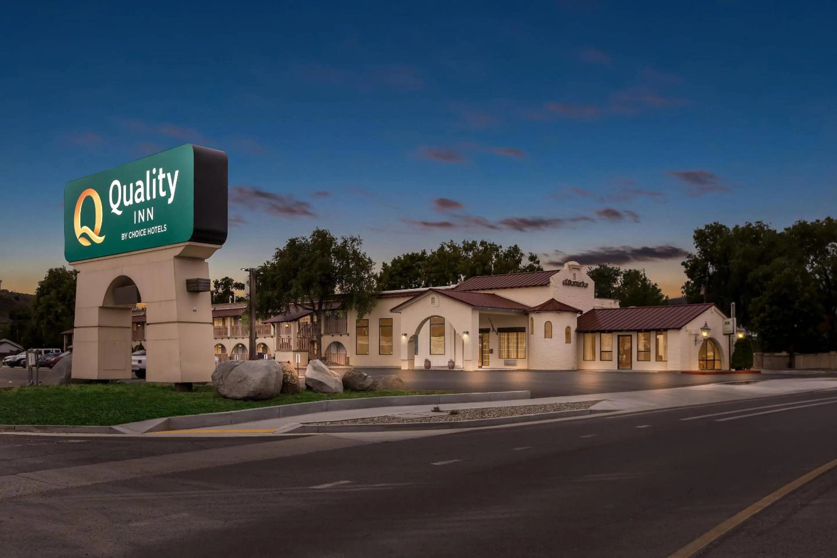 Property building in Quality Inn