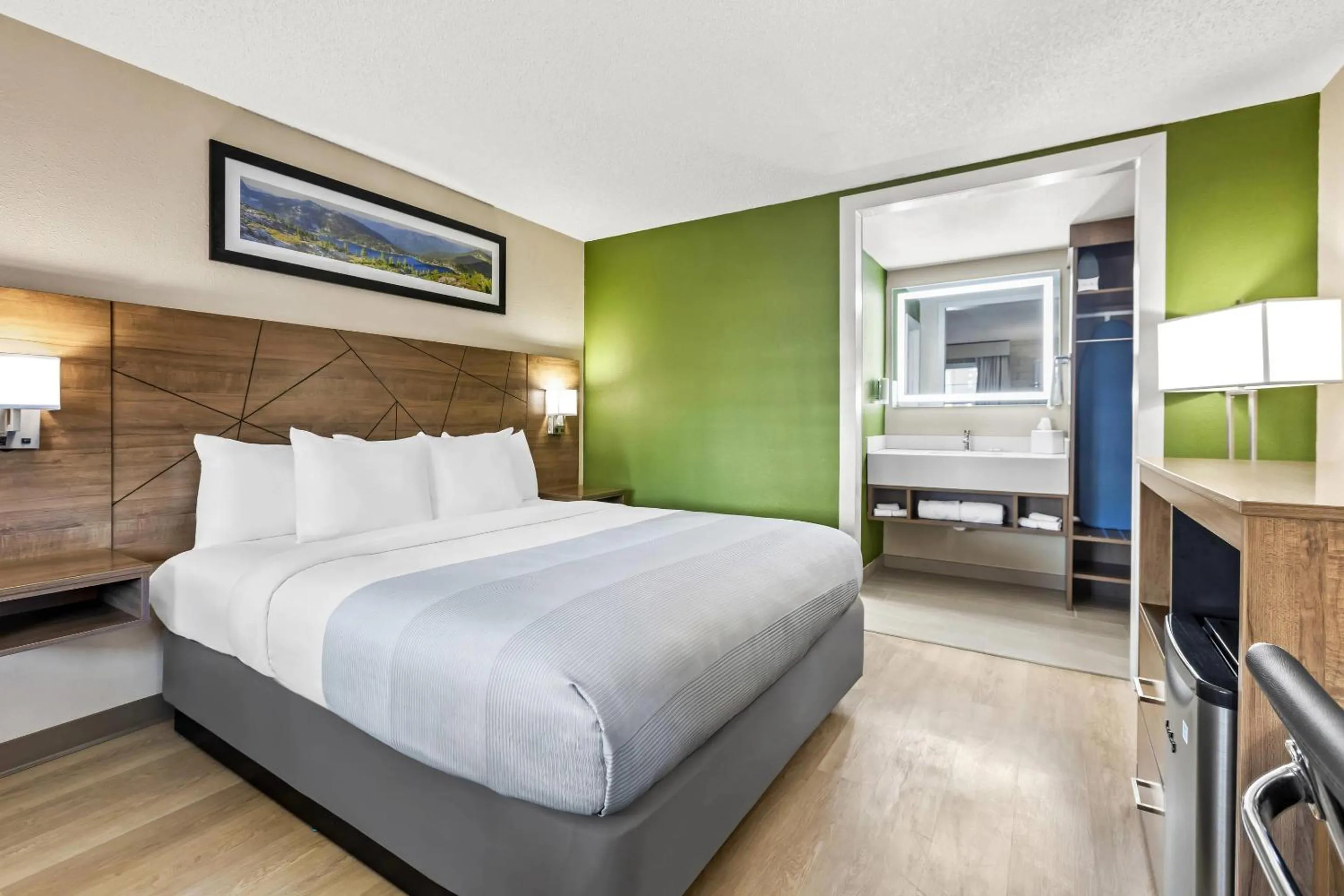 Bedroom, Bed in Quality Inn