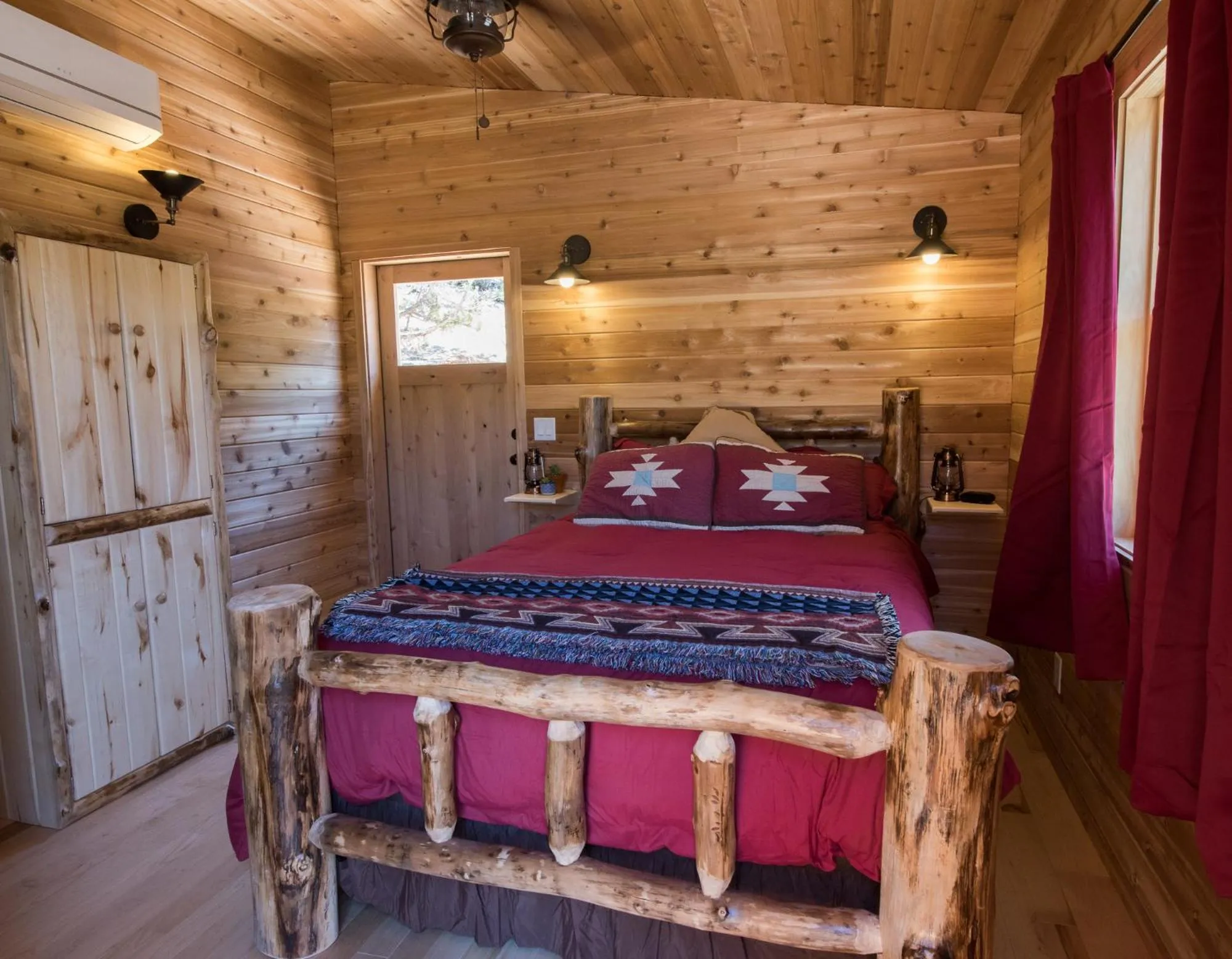 Bed in Boulder Mountain Guest Ranch