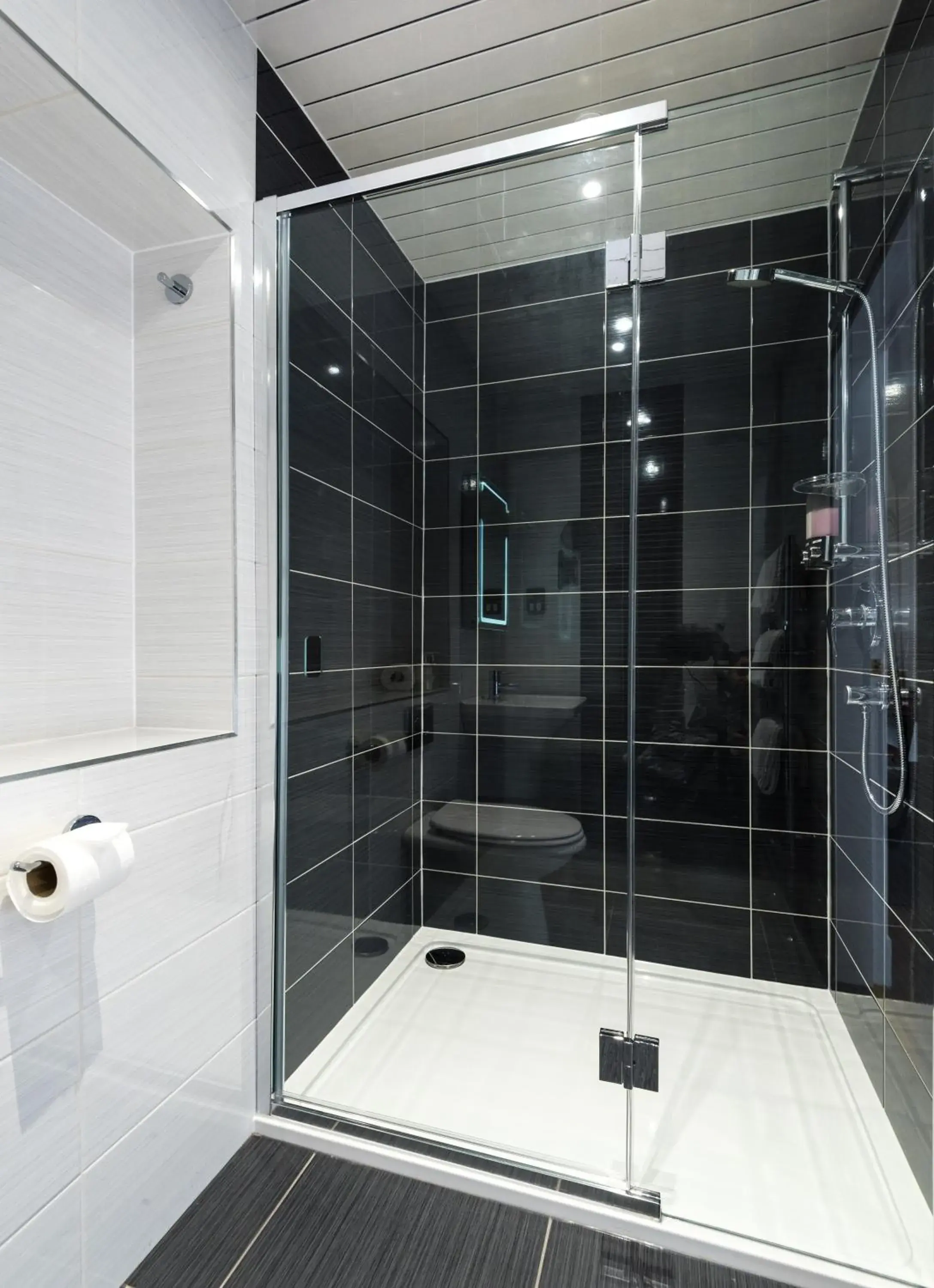 Superior Double Room in The Claymore Guest House Superior Double Room in The Claymore Guest House