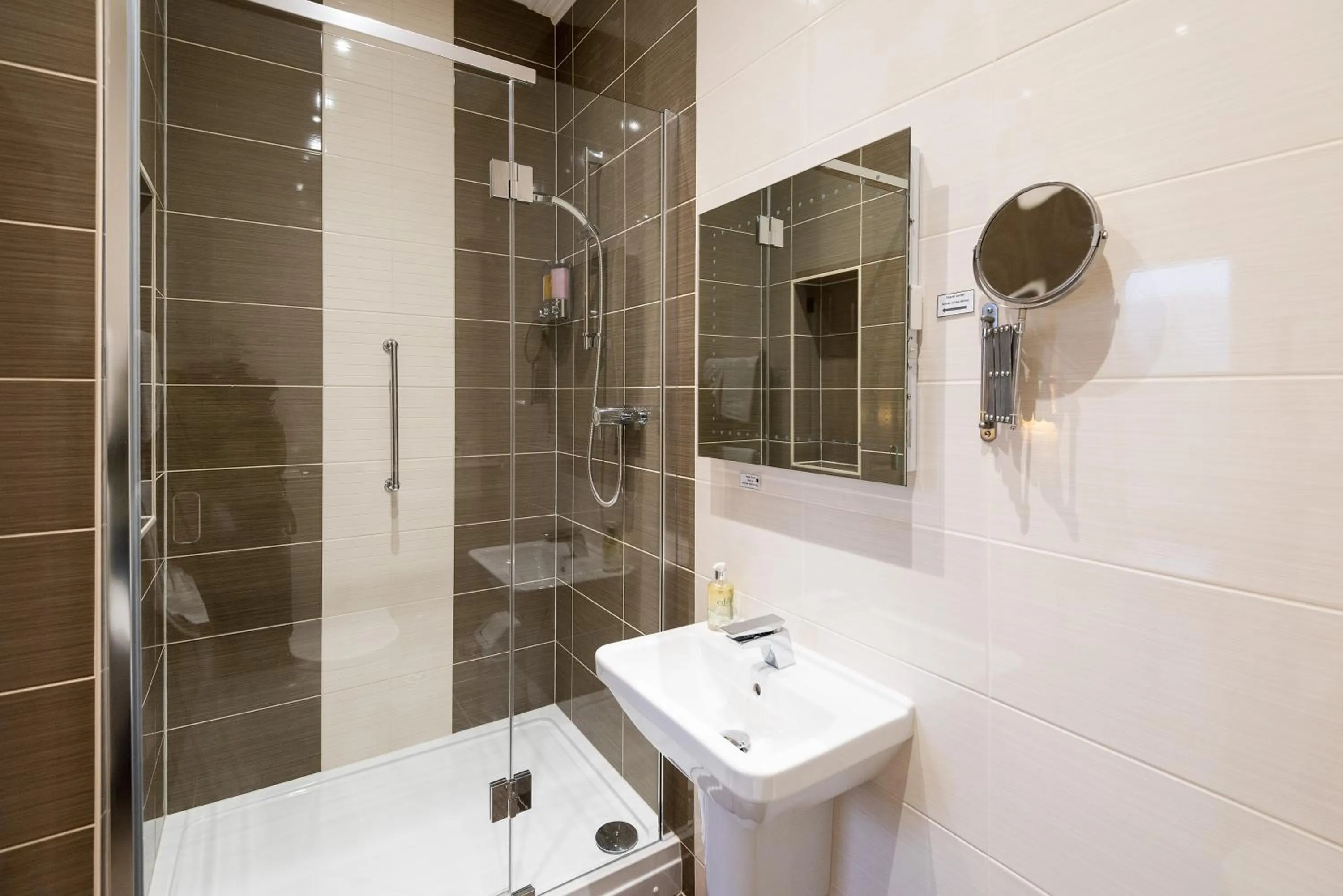 The Claymore Guest House