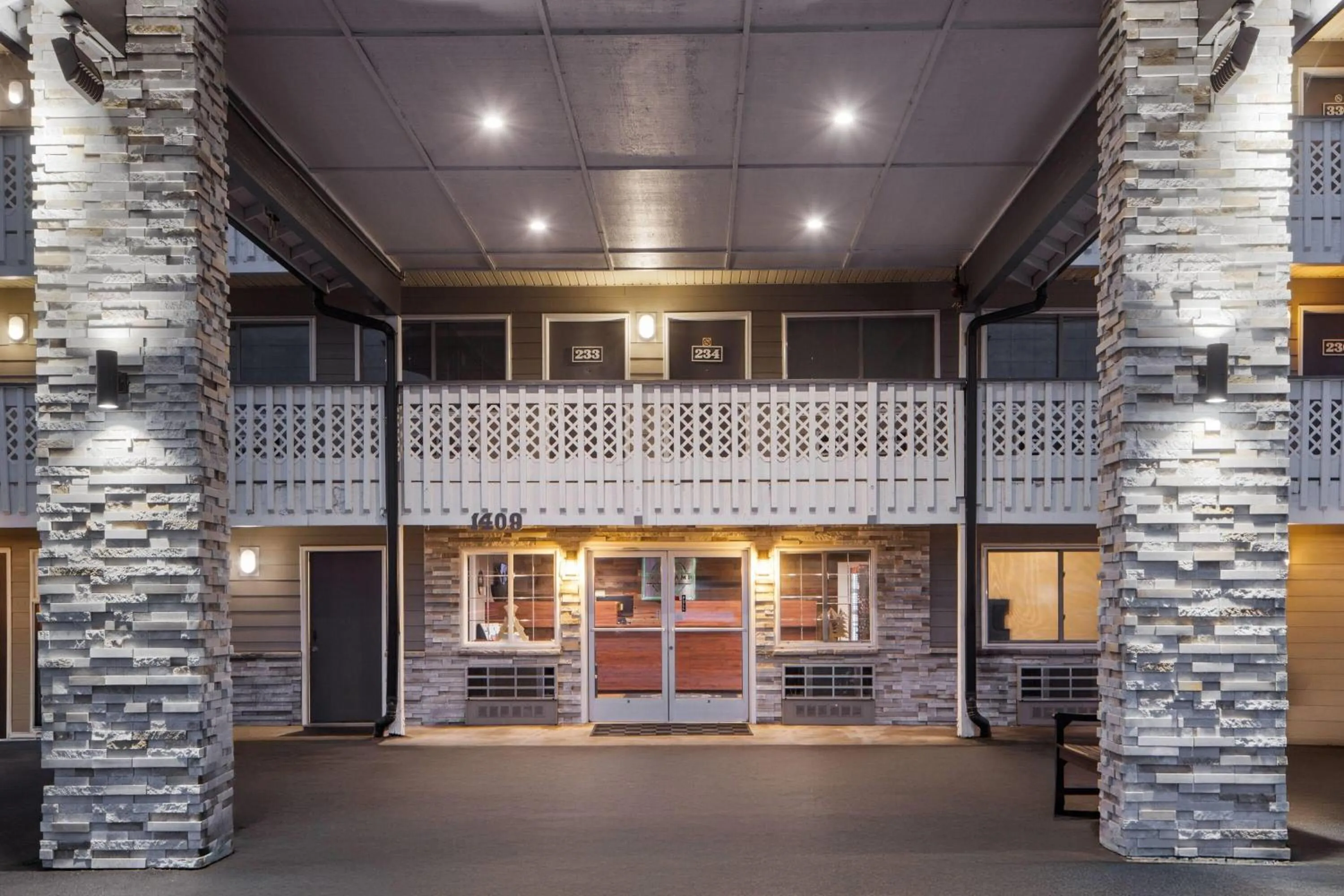 Property building in Basecamp Puyallup a Travelodge by Wyndham