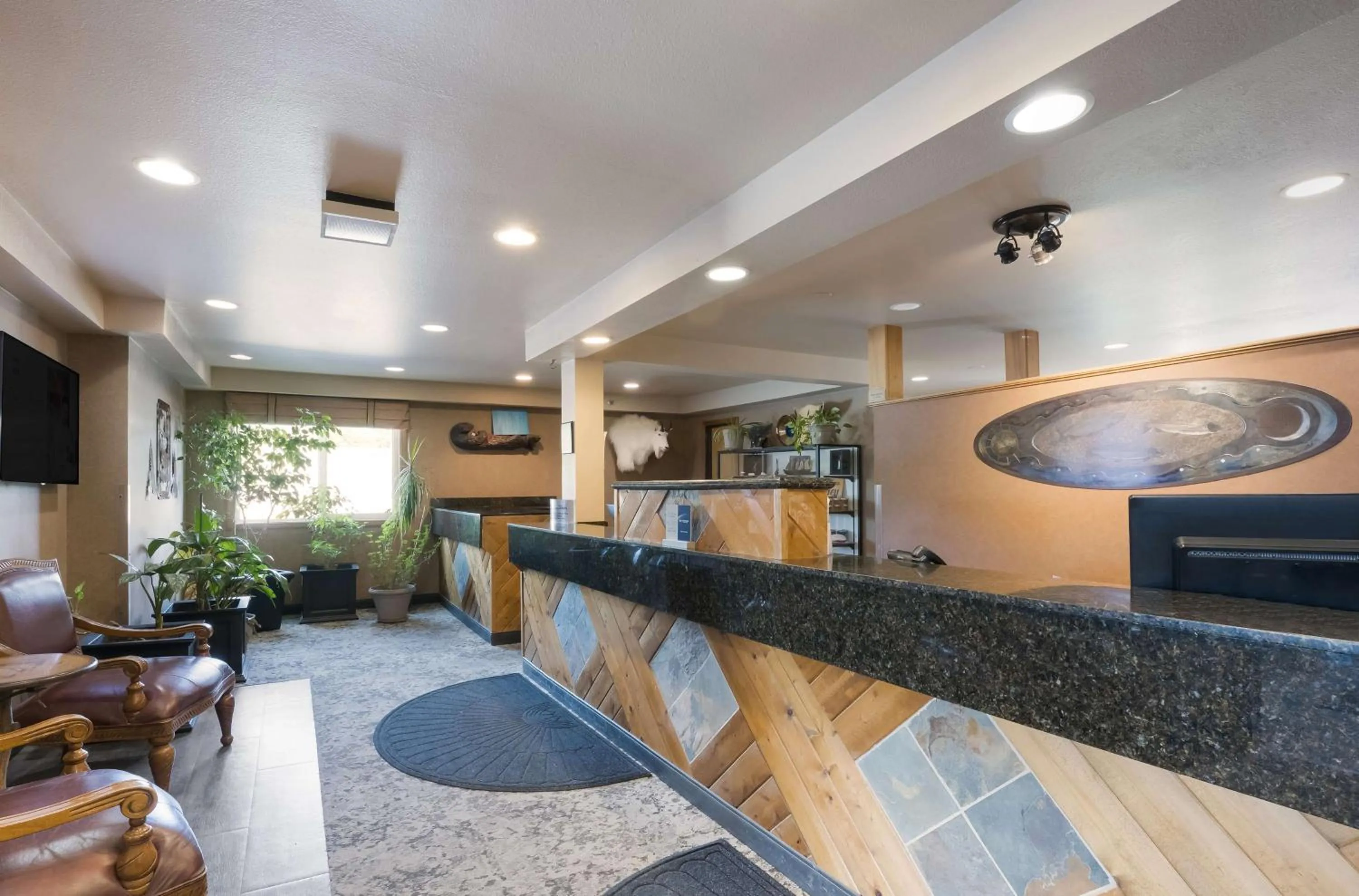 Lobby or reception in Best Western Bidarka Inn