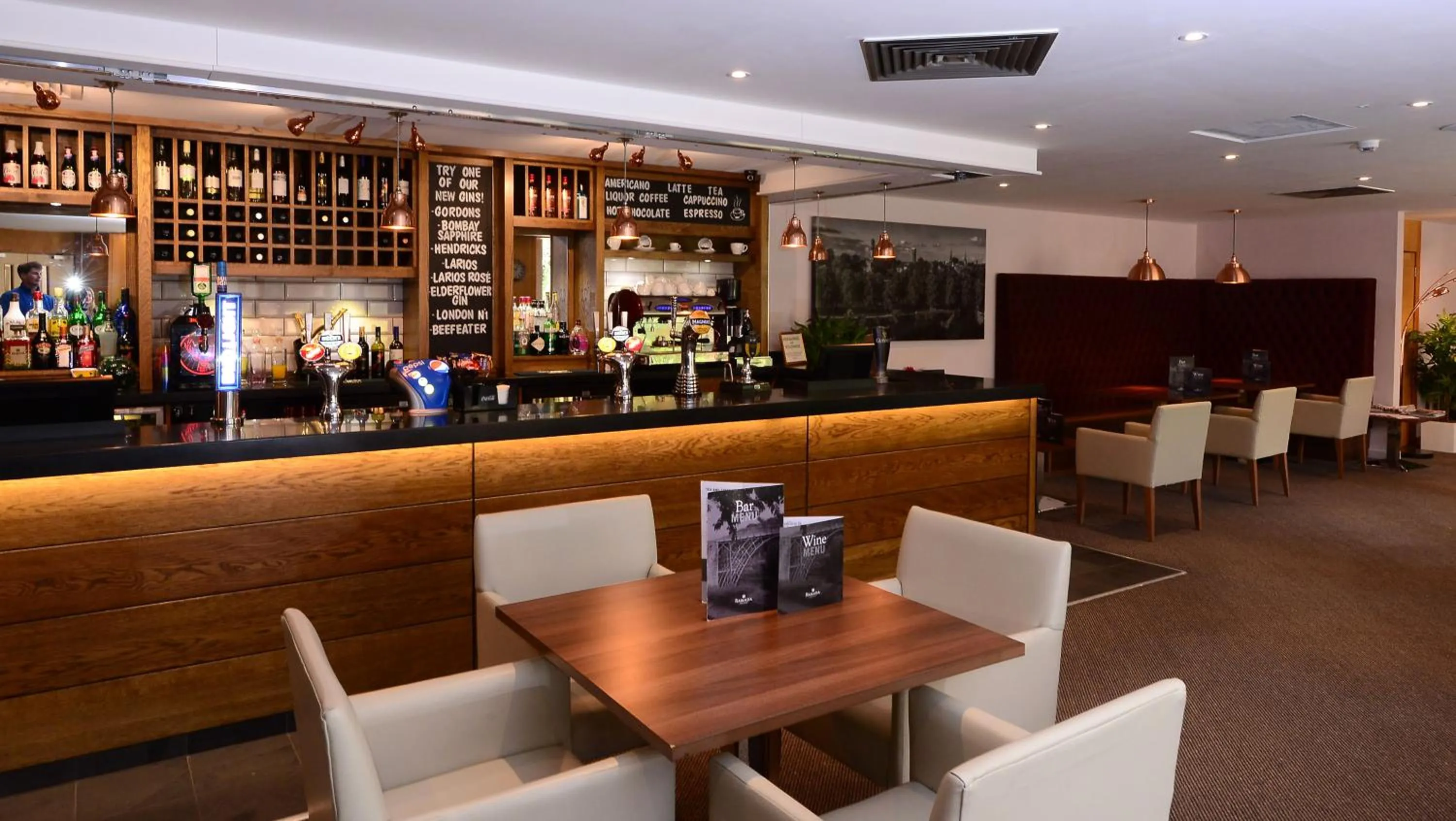 Lounge or bar in Ramada Telford Ironbridge