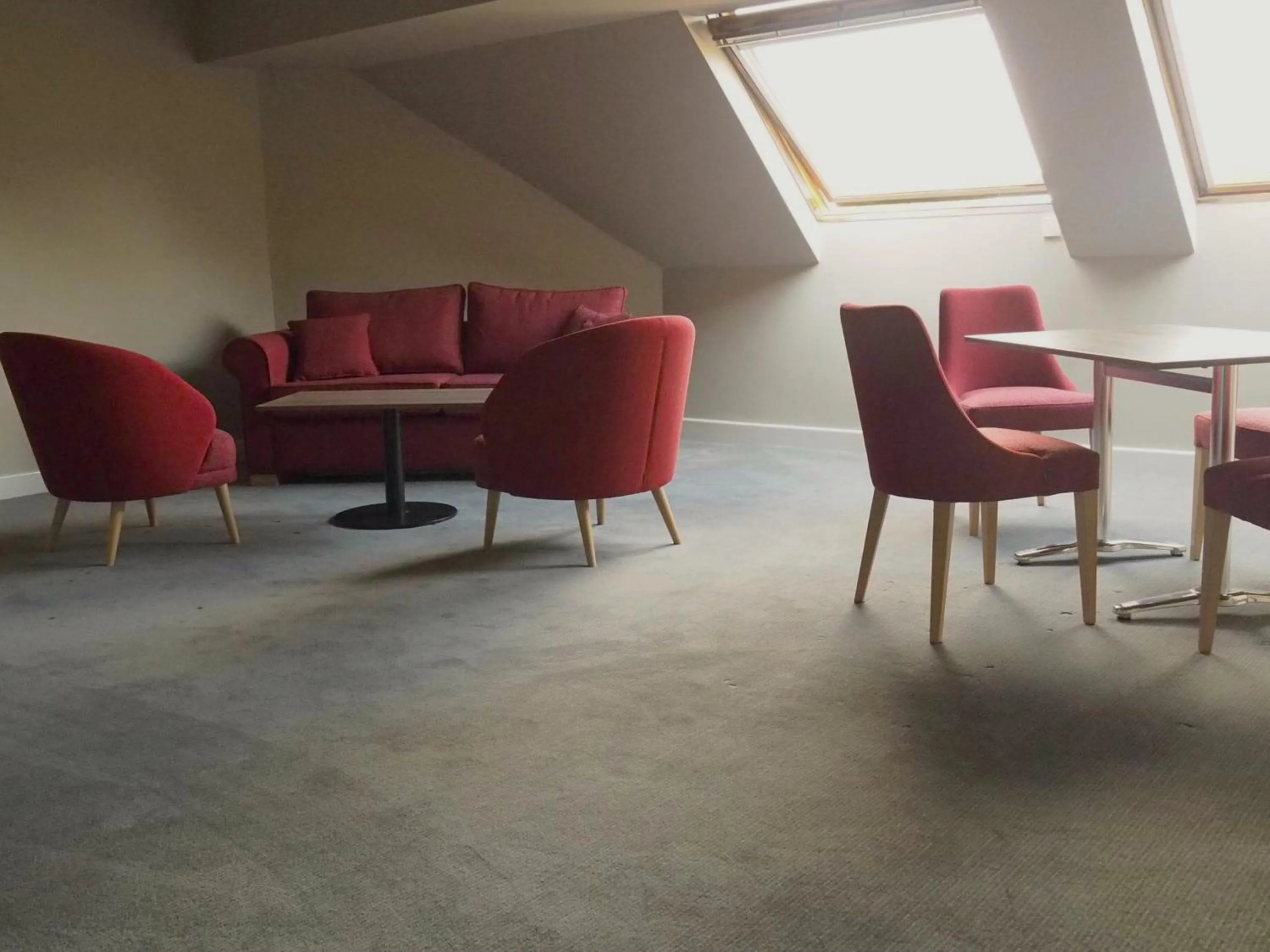 Seating area in Ramada Telford Ironbridge