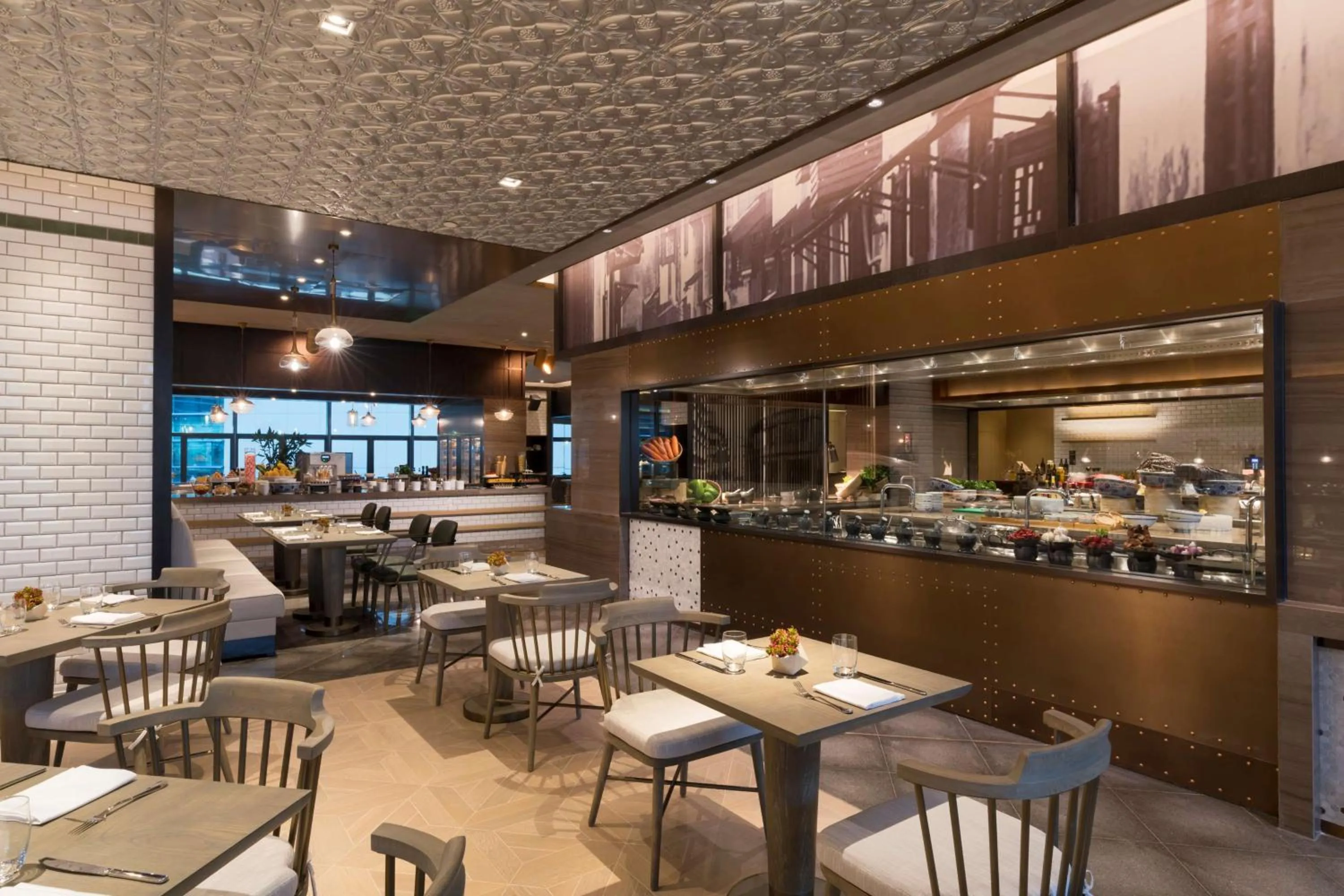 Restaurant/places to eat in Hyatt Regency Shenzhen Airport