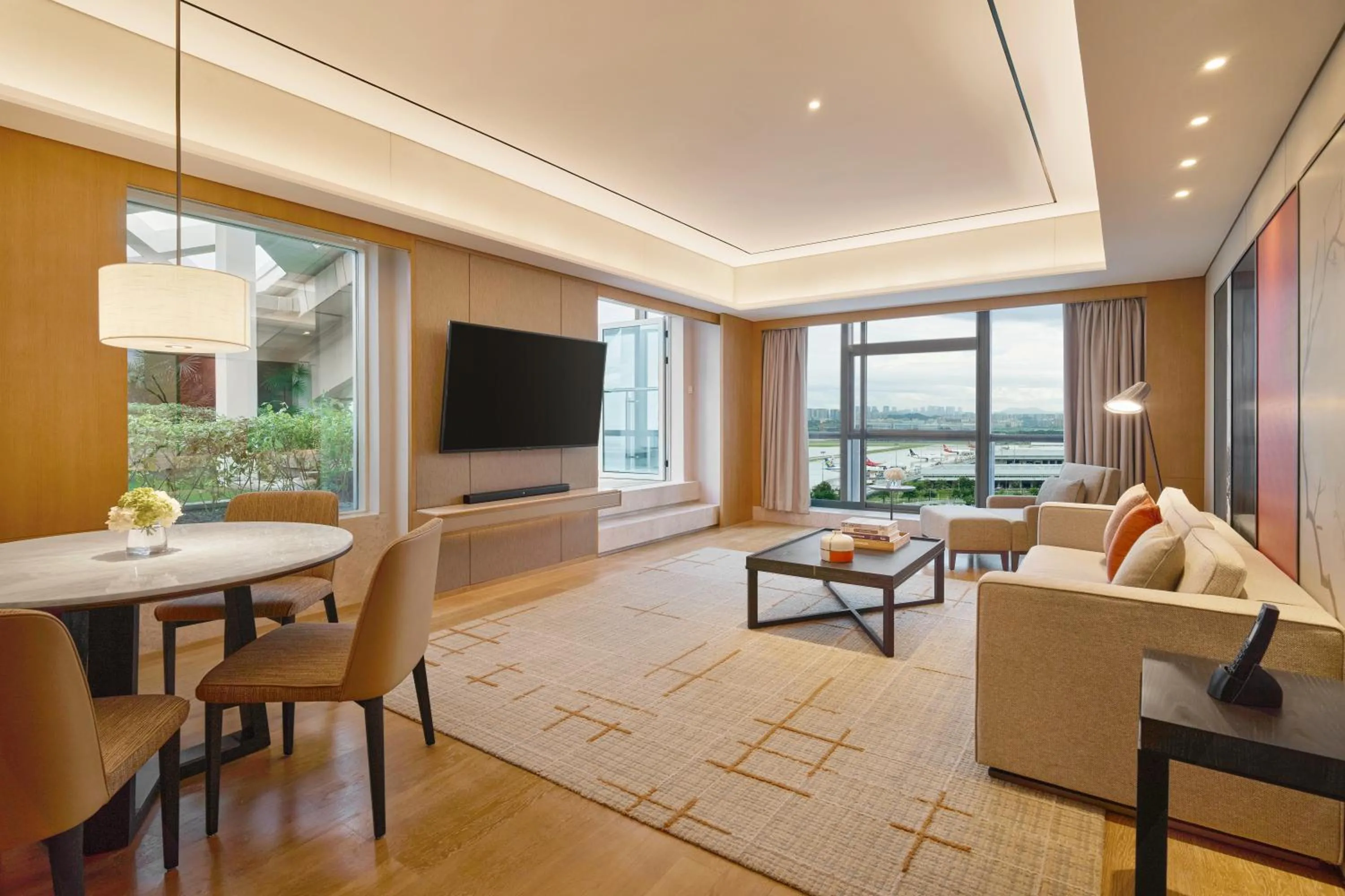 Living room in Hyatt Regency Shenzhen Airport