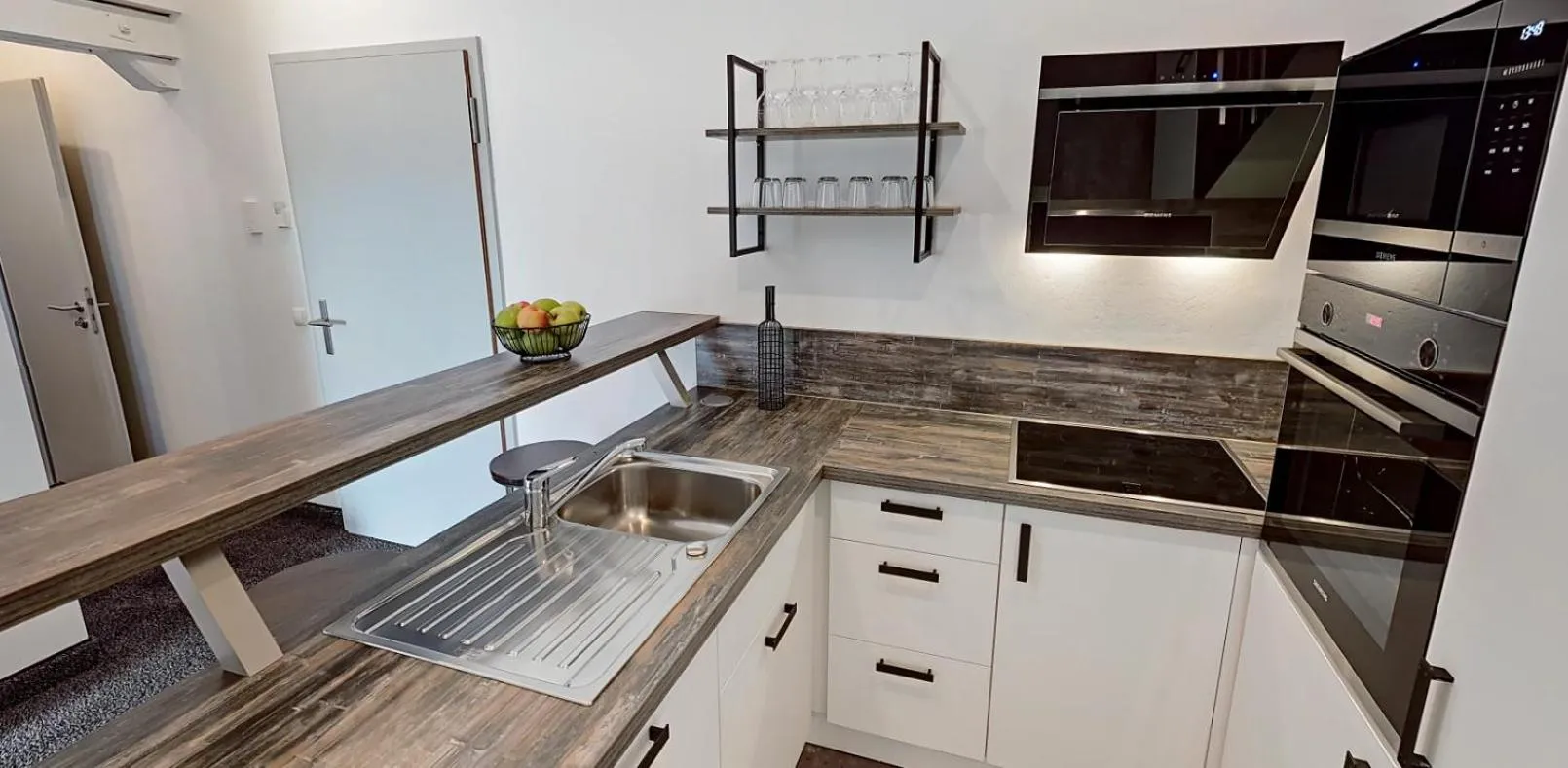 Kitchen or kitchenette in Boardinghouse Emden