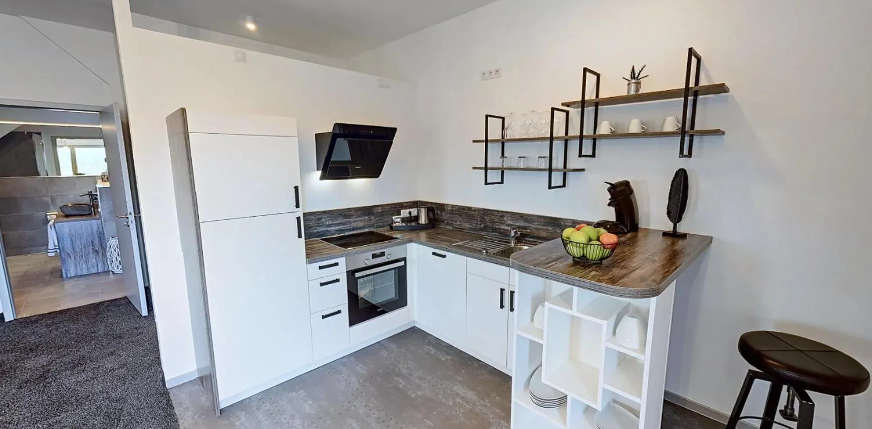 Kitchen or kitchenette in Boardinghouse Emden