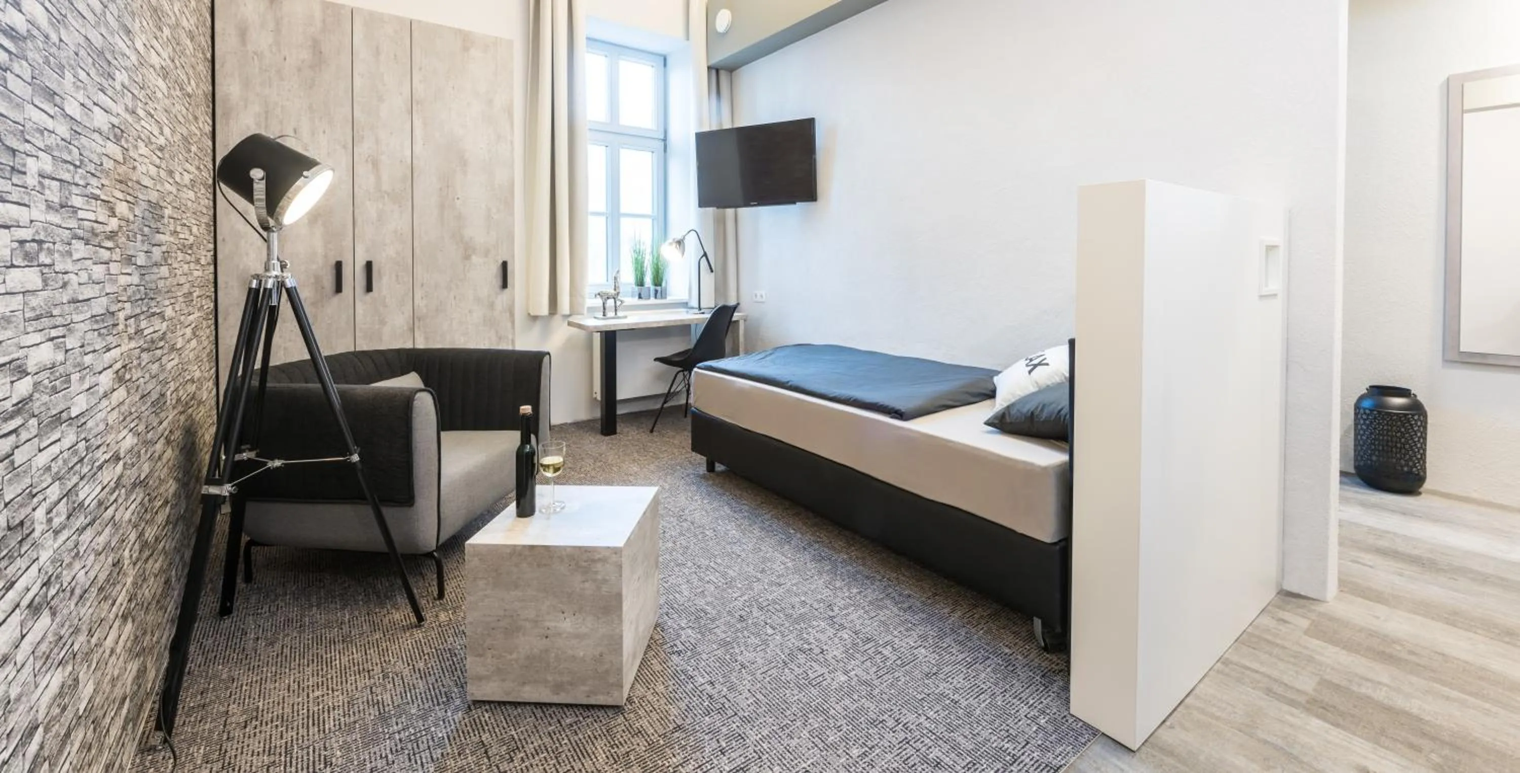 Photo of the whole room, Bed in Boardinghouse Emden