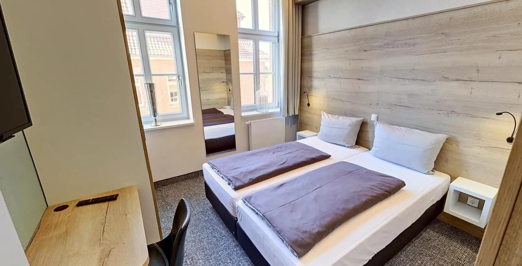 Bedroom, Bed in Boardinghouse Emden