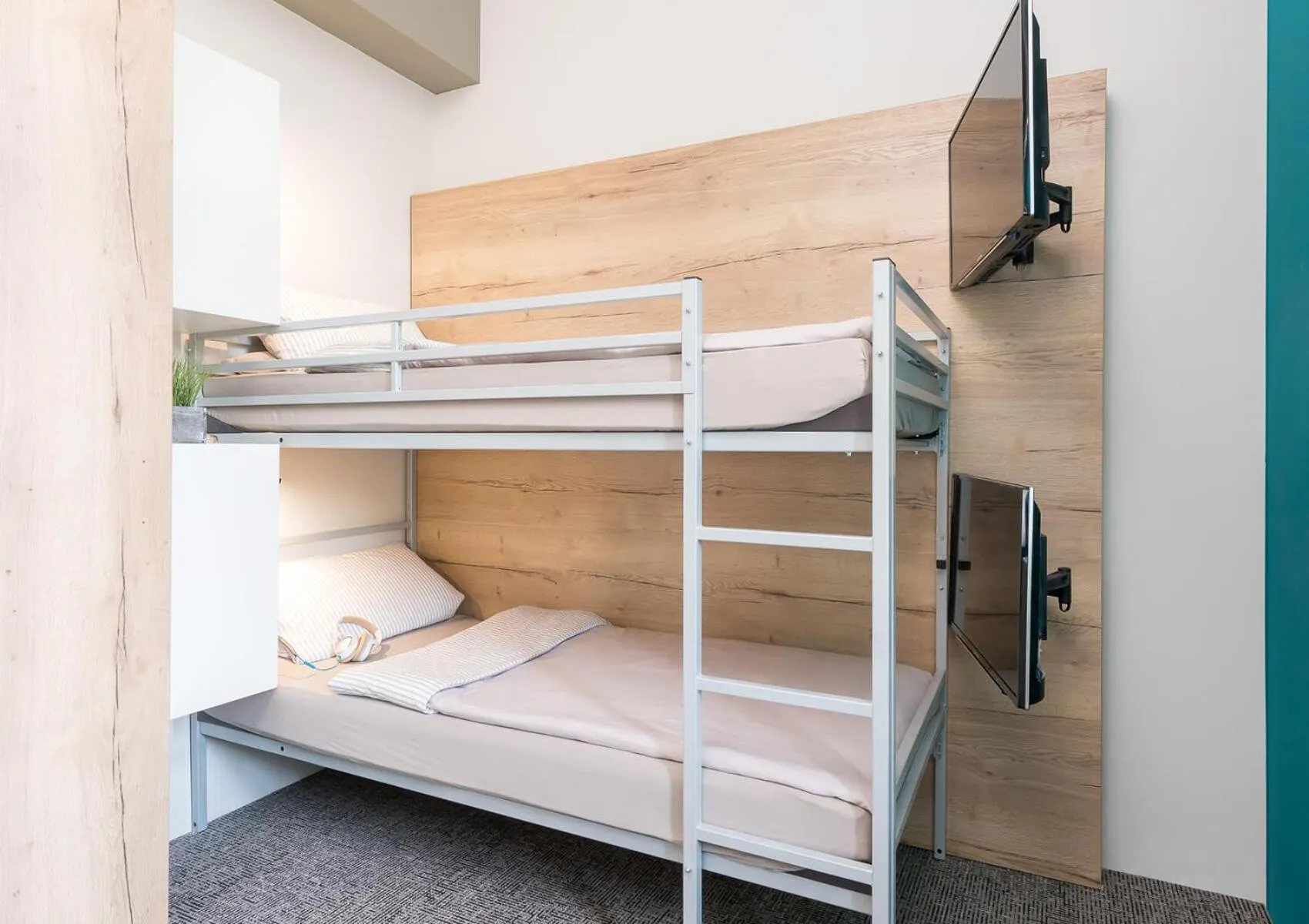 Photo of the whole room, Bed in Boardinghouse Emden