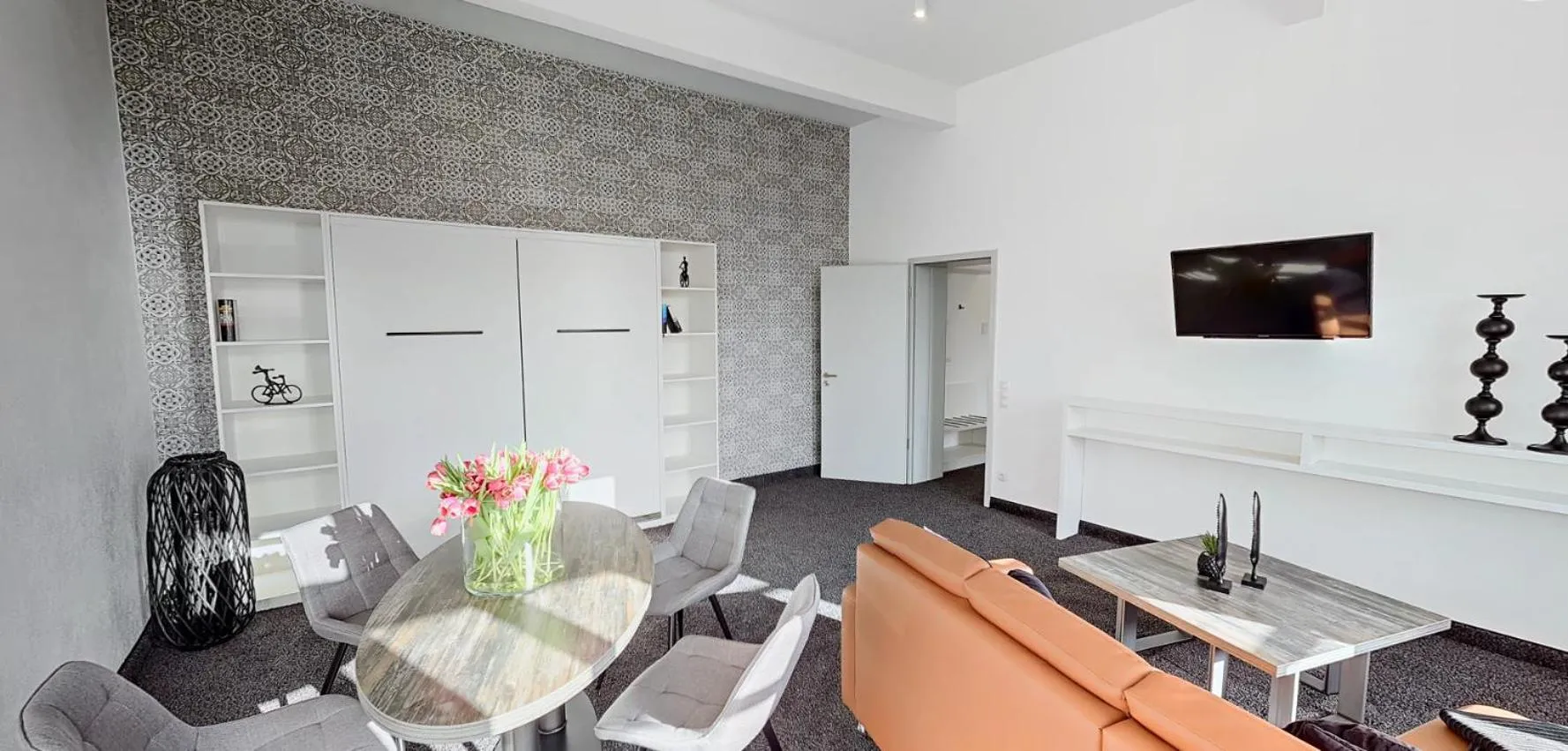 TV and multimedia in Boardinghouse Emden