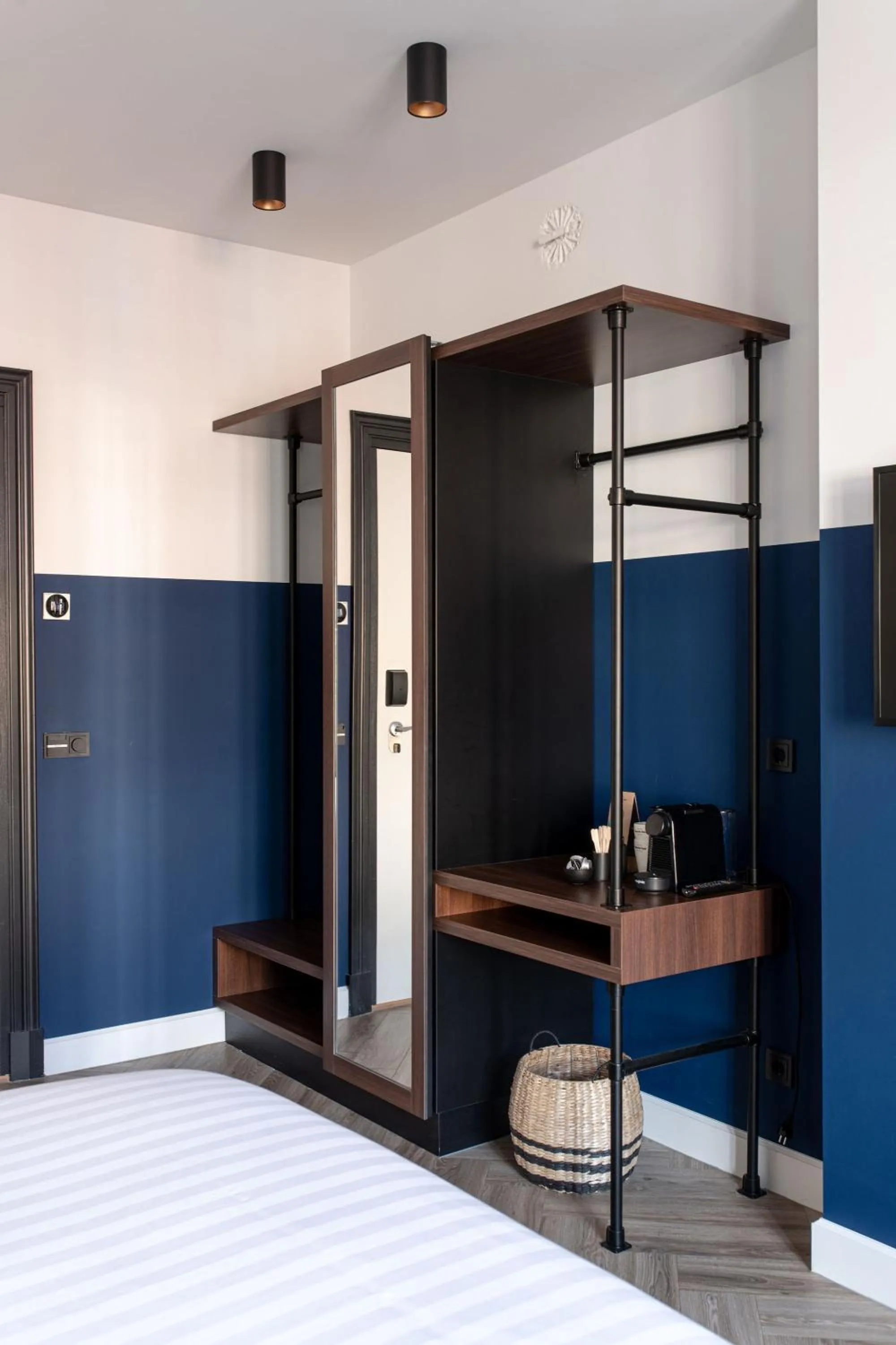 furniture, Bed in Alex Maastricht