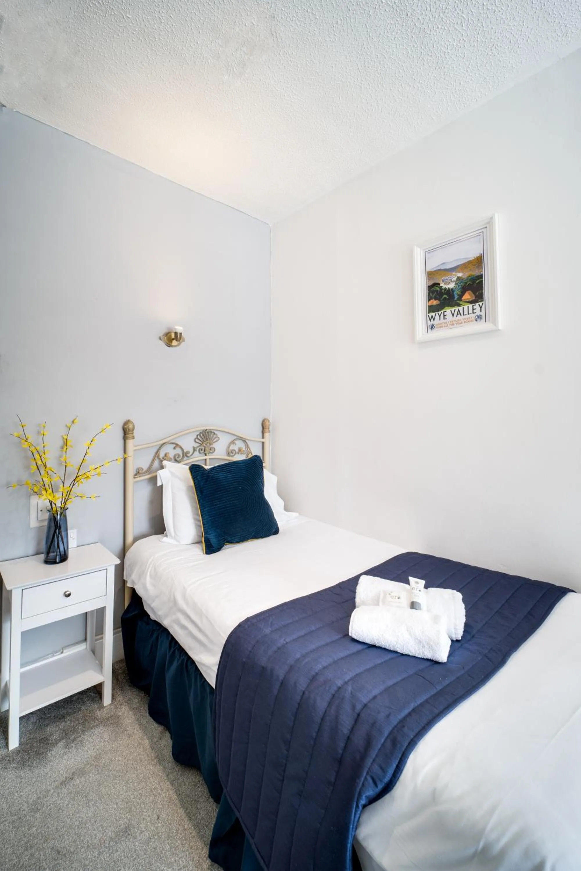 Bedroom, Bed in The Beaufort Hotel