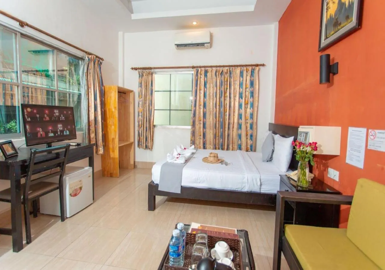 Bed in Best Central Point Hotel