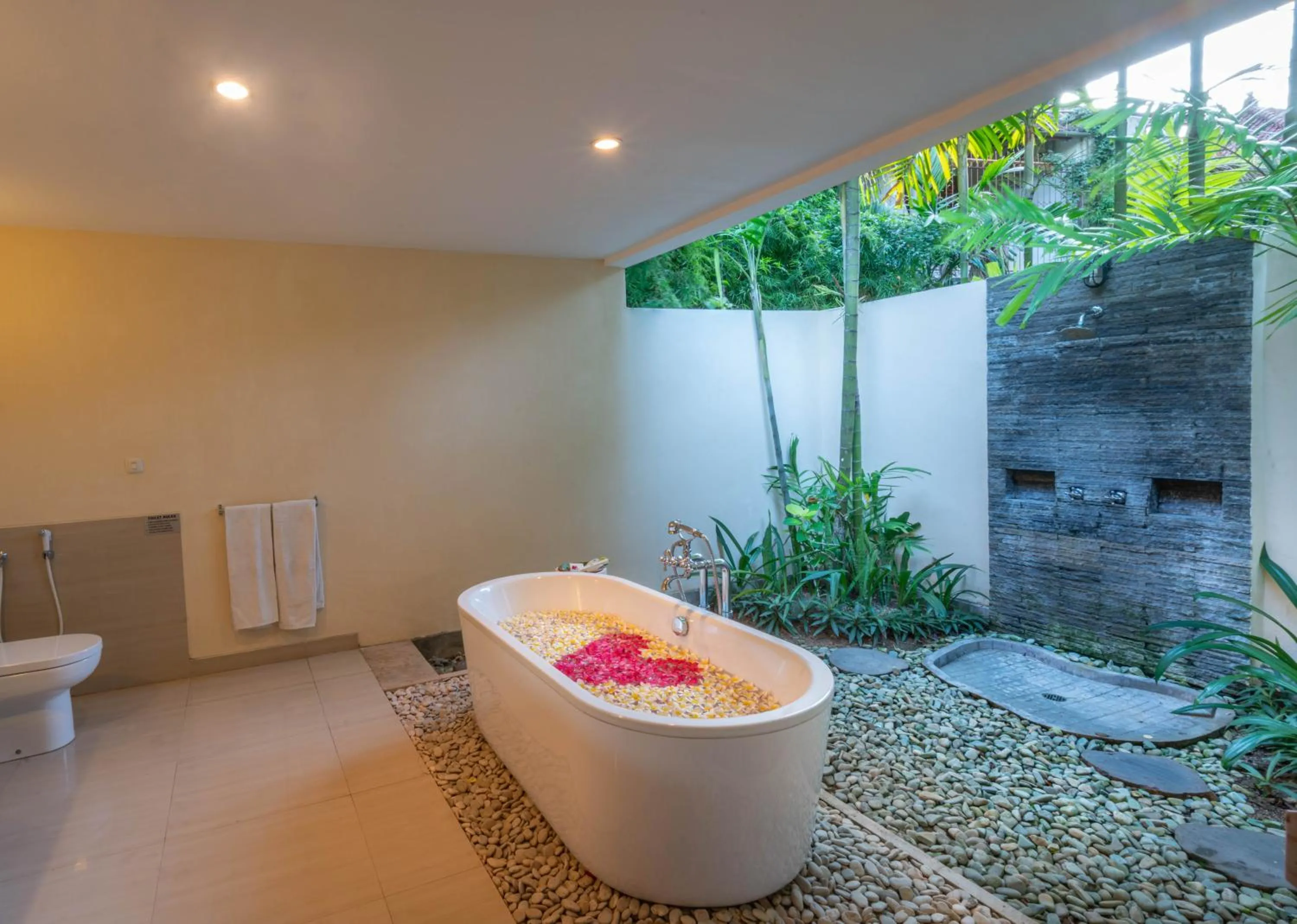 Shower in Natah Bale Villas