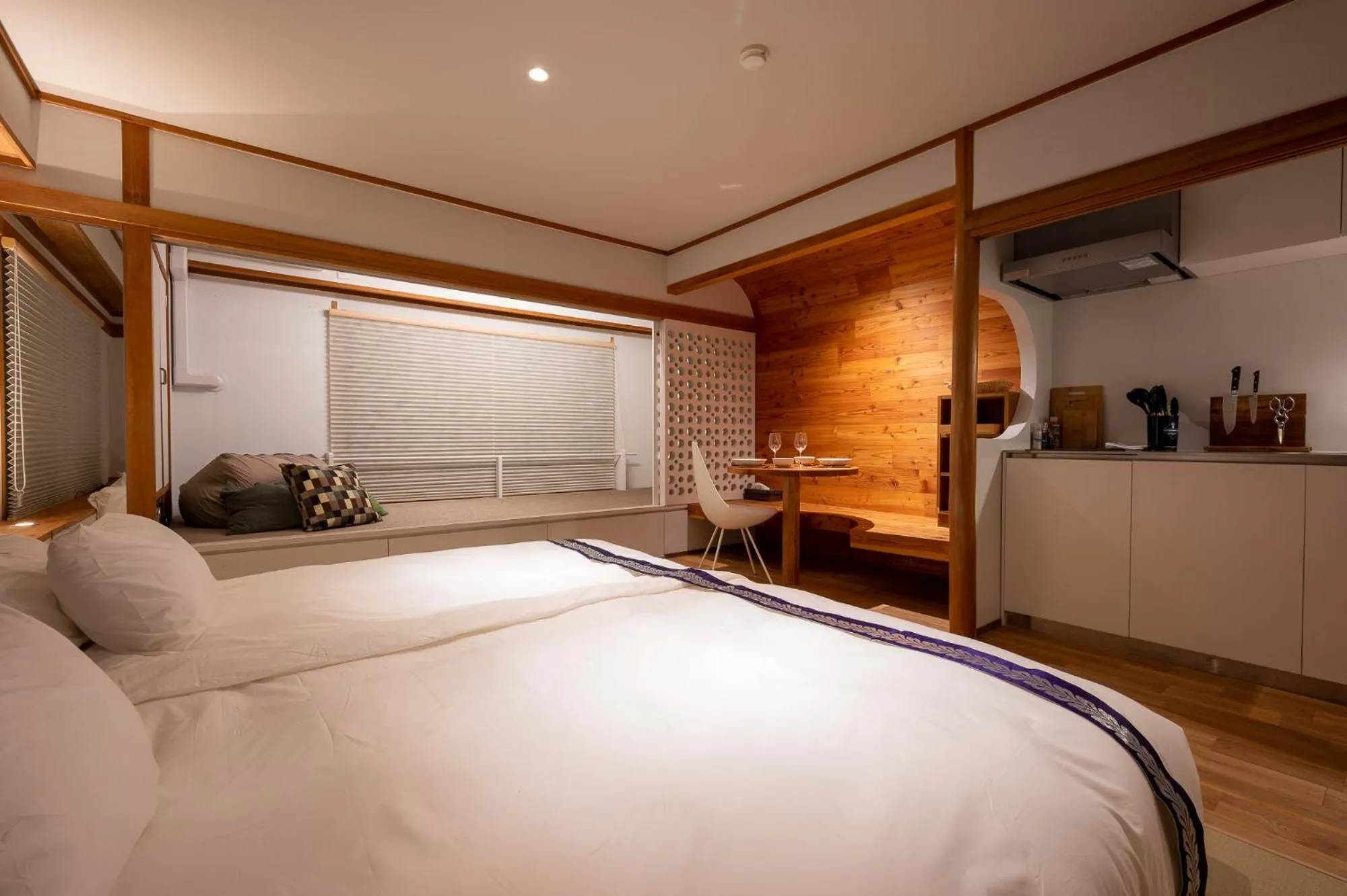 Bedroom, Bed in Kawamotoya