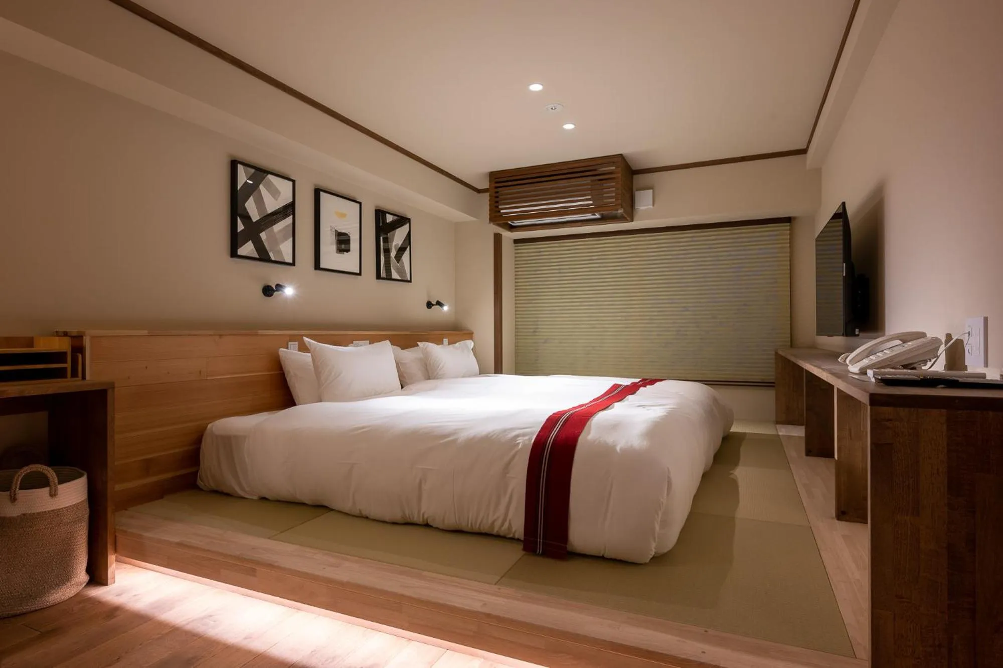 TV and multimedia, Bed in Kawamotoya