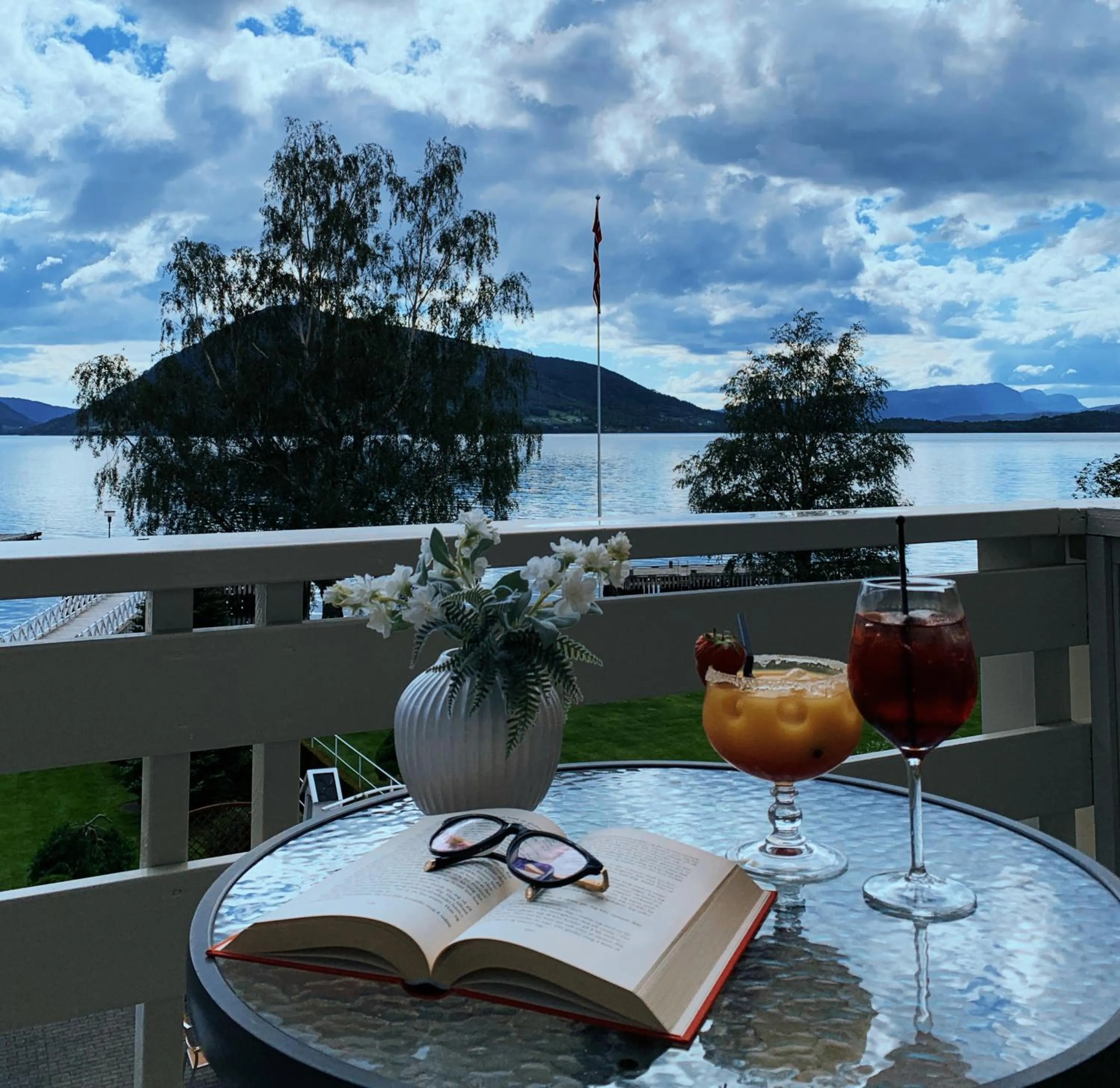 Balcony/Terrace in Rosendal Fjordhotel