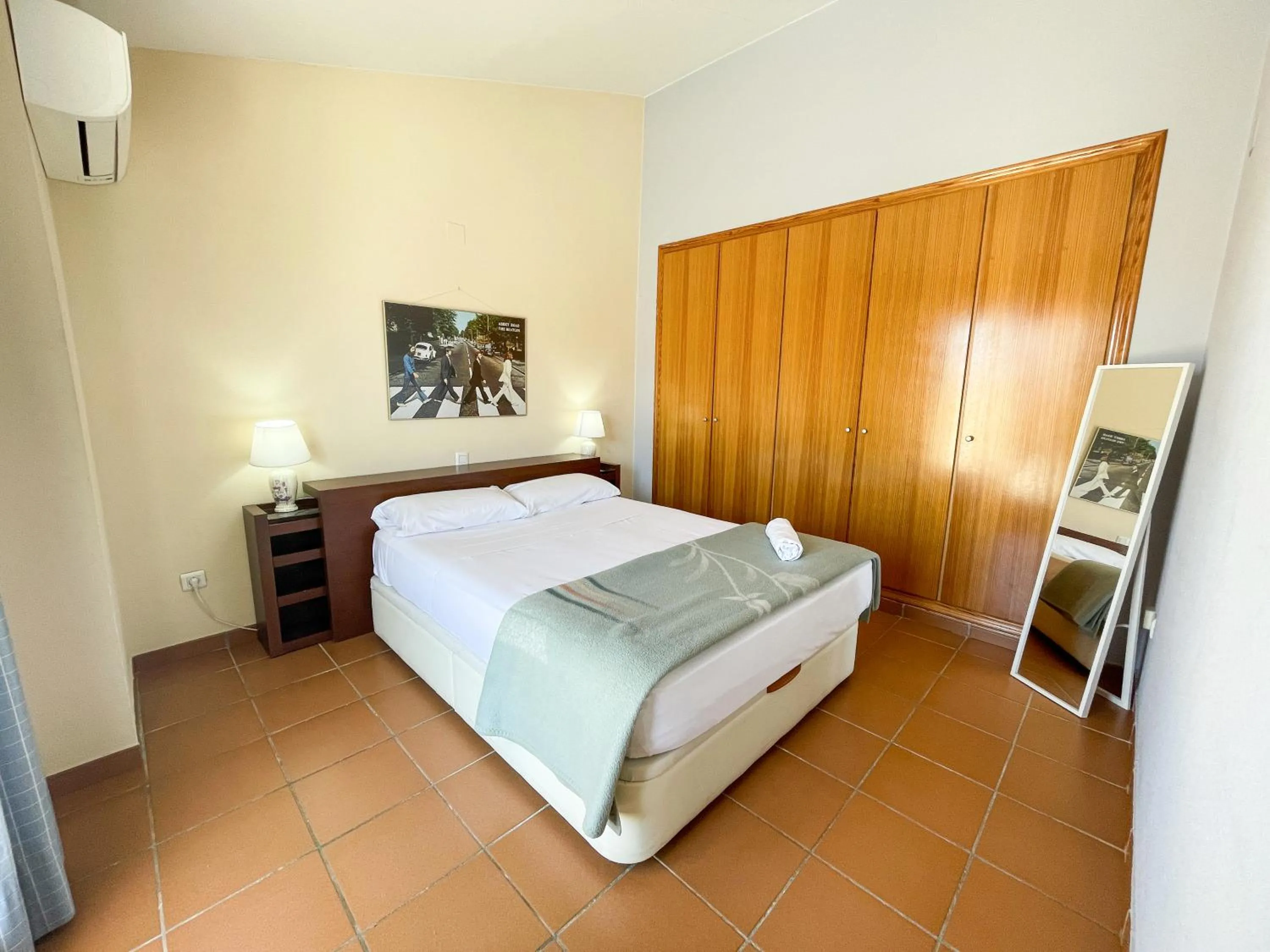 Apartamentos Canet de Berenguer 3000