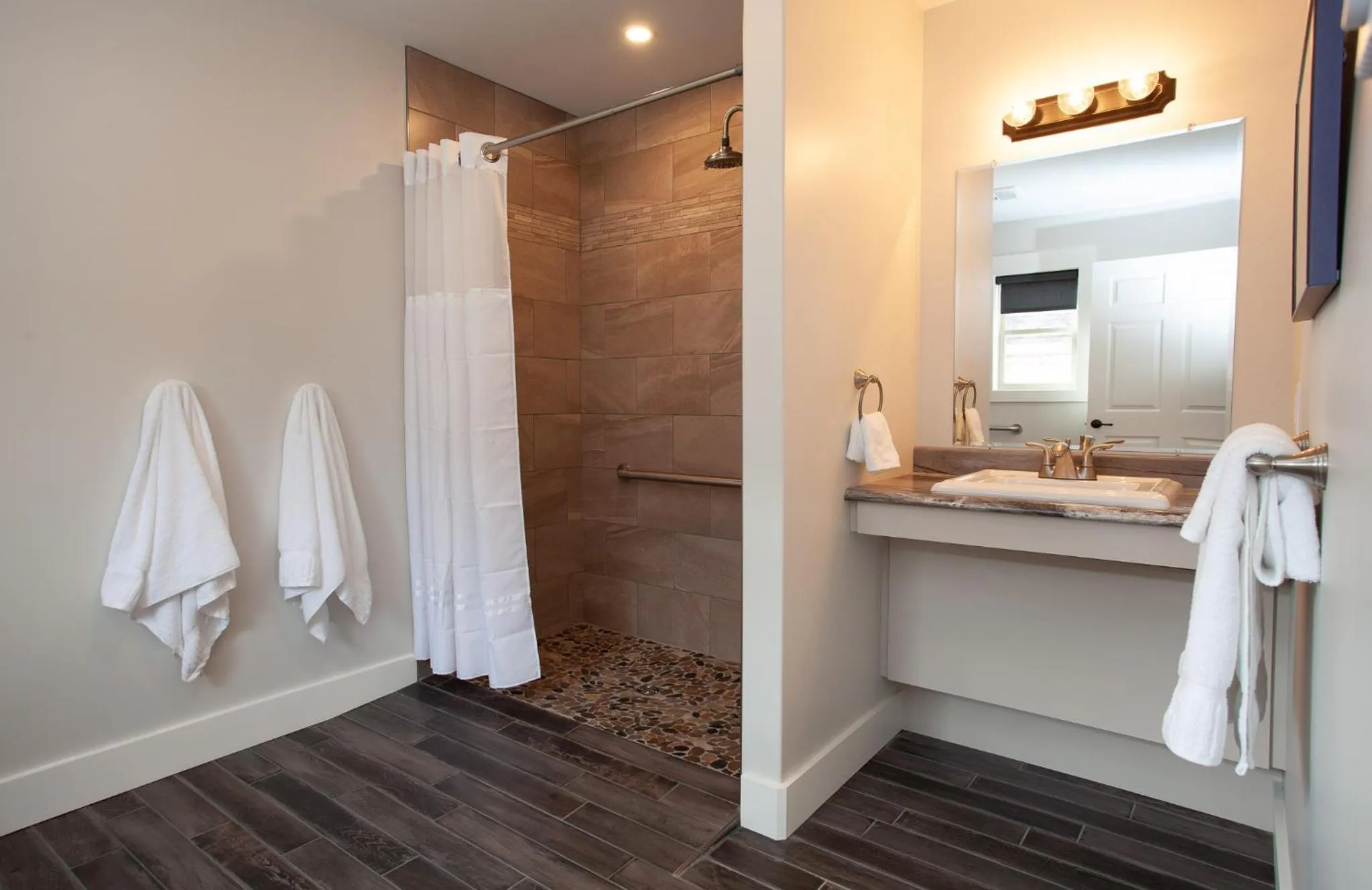 Bathroom in Indian Falls Chalets