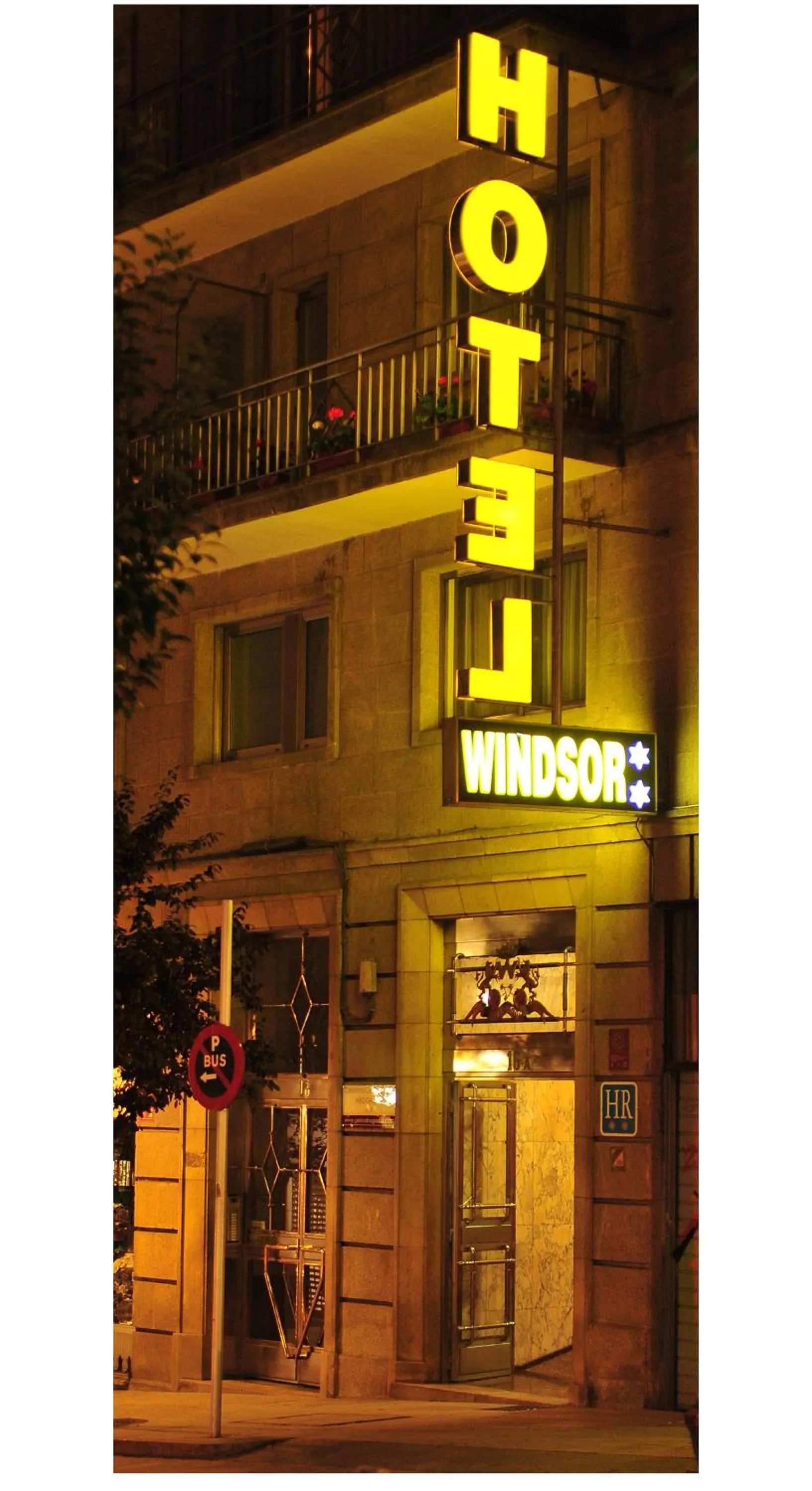 Property building in Hotel Windsor