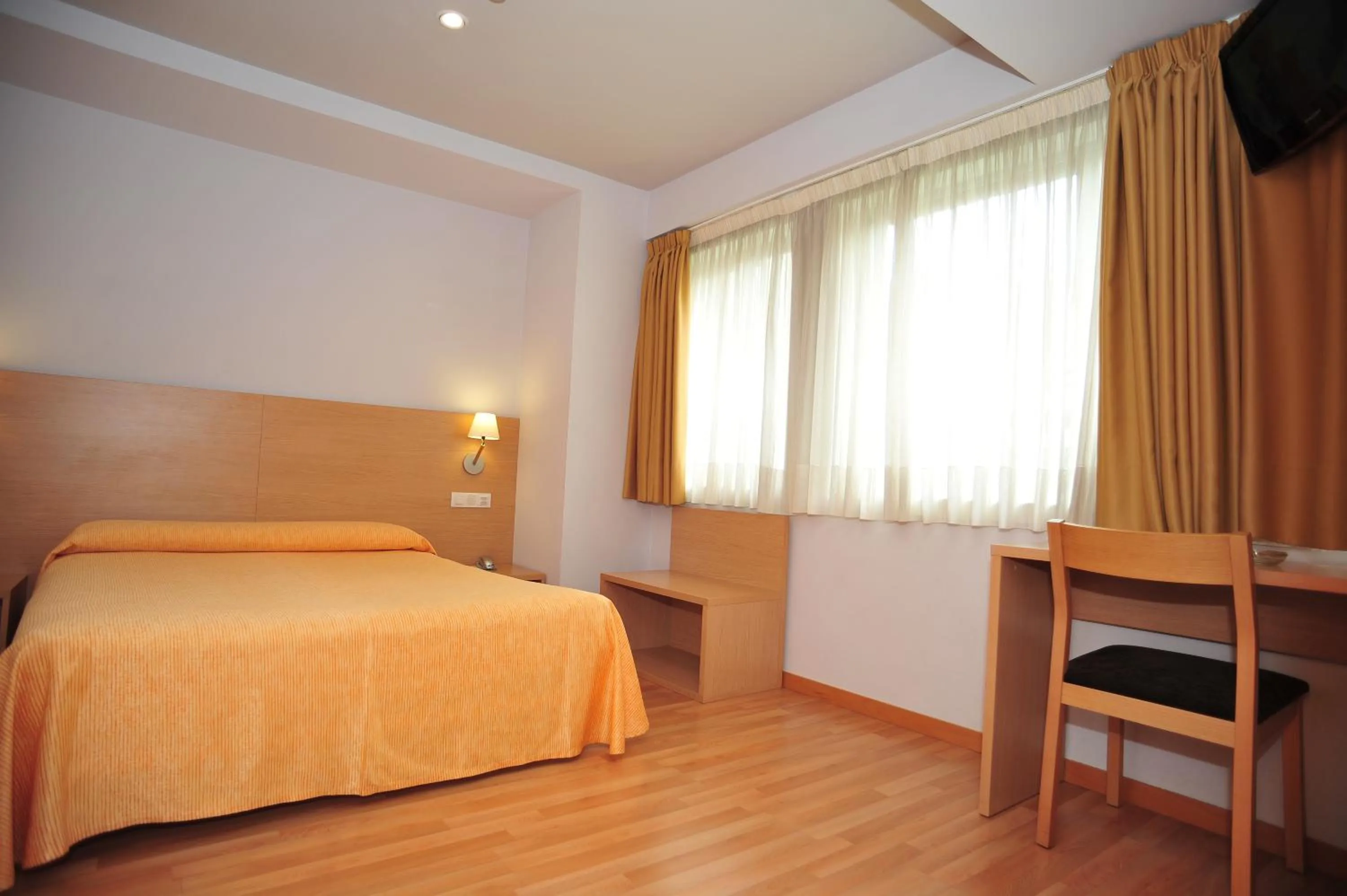 Bed in Hotel Windsor