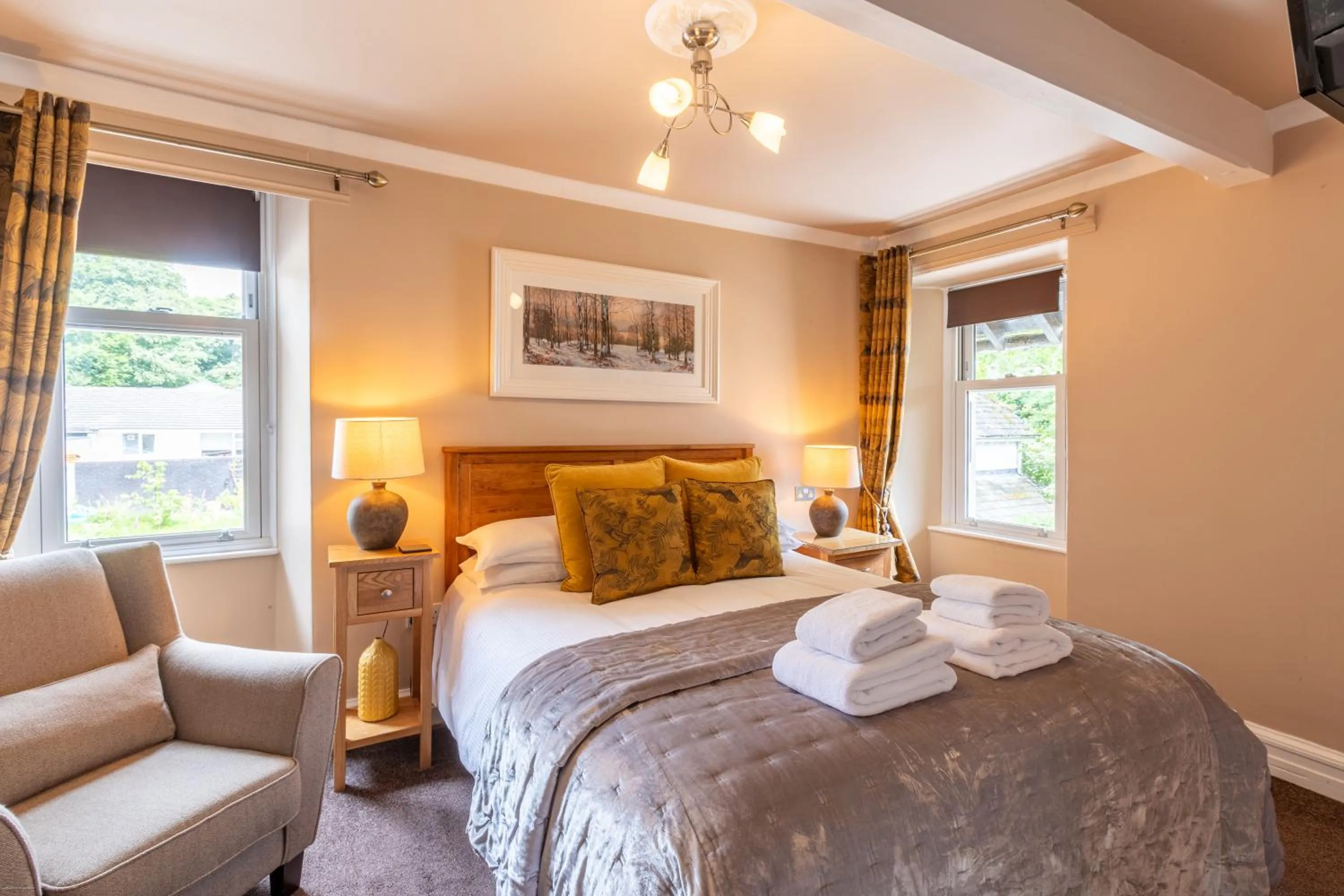 Bedroom, Bed in Oakfold House