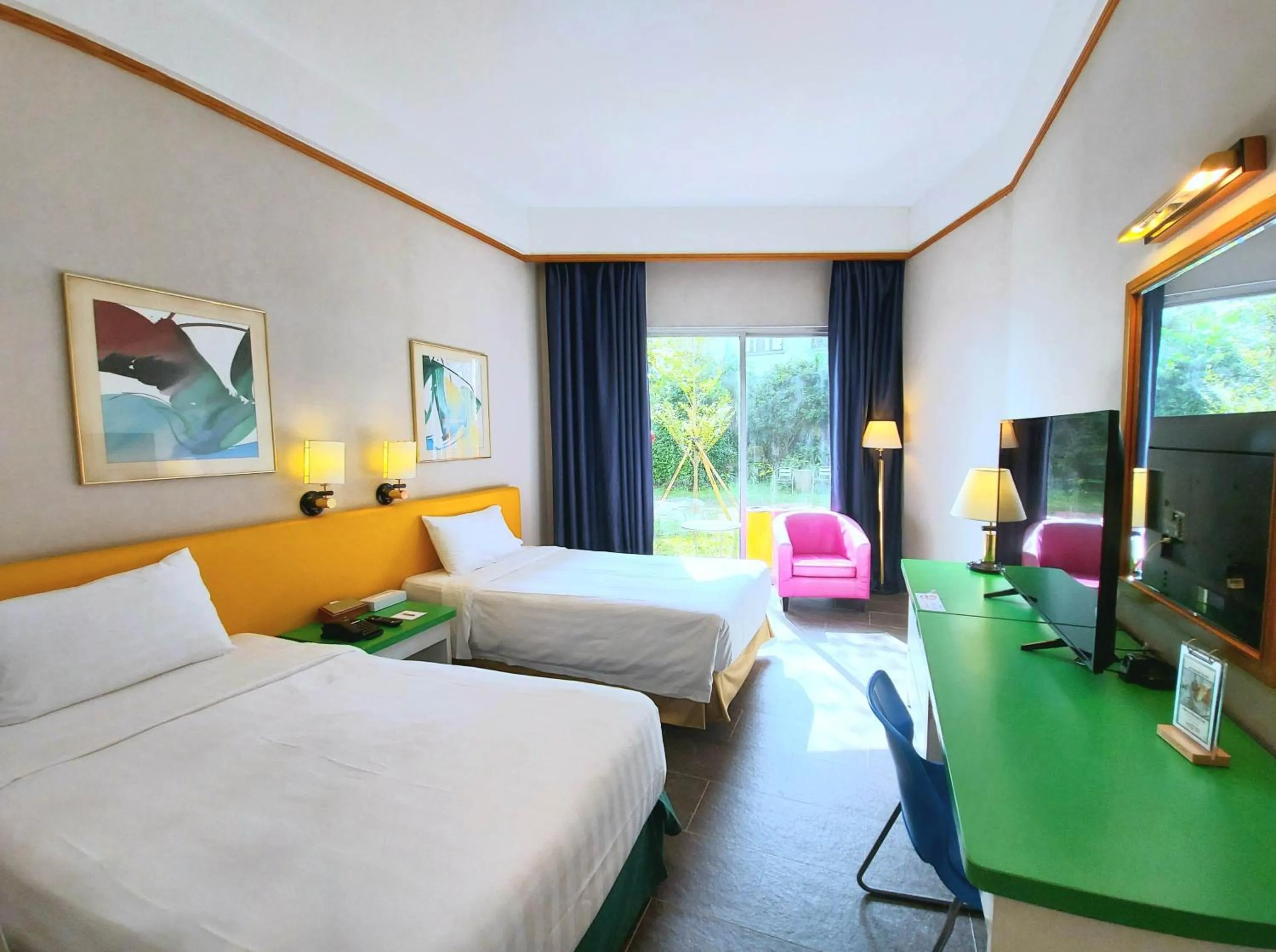 Photo of the whole room, Bed in Silvermine Beach Resort