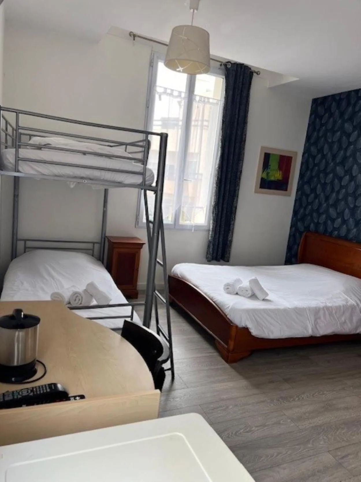 Bed in Hôtel Trianon