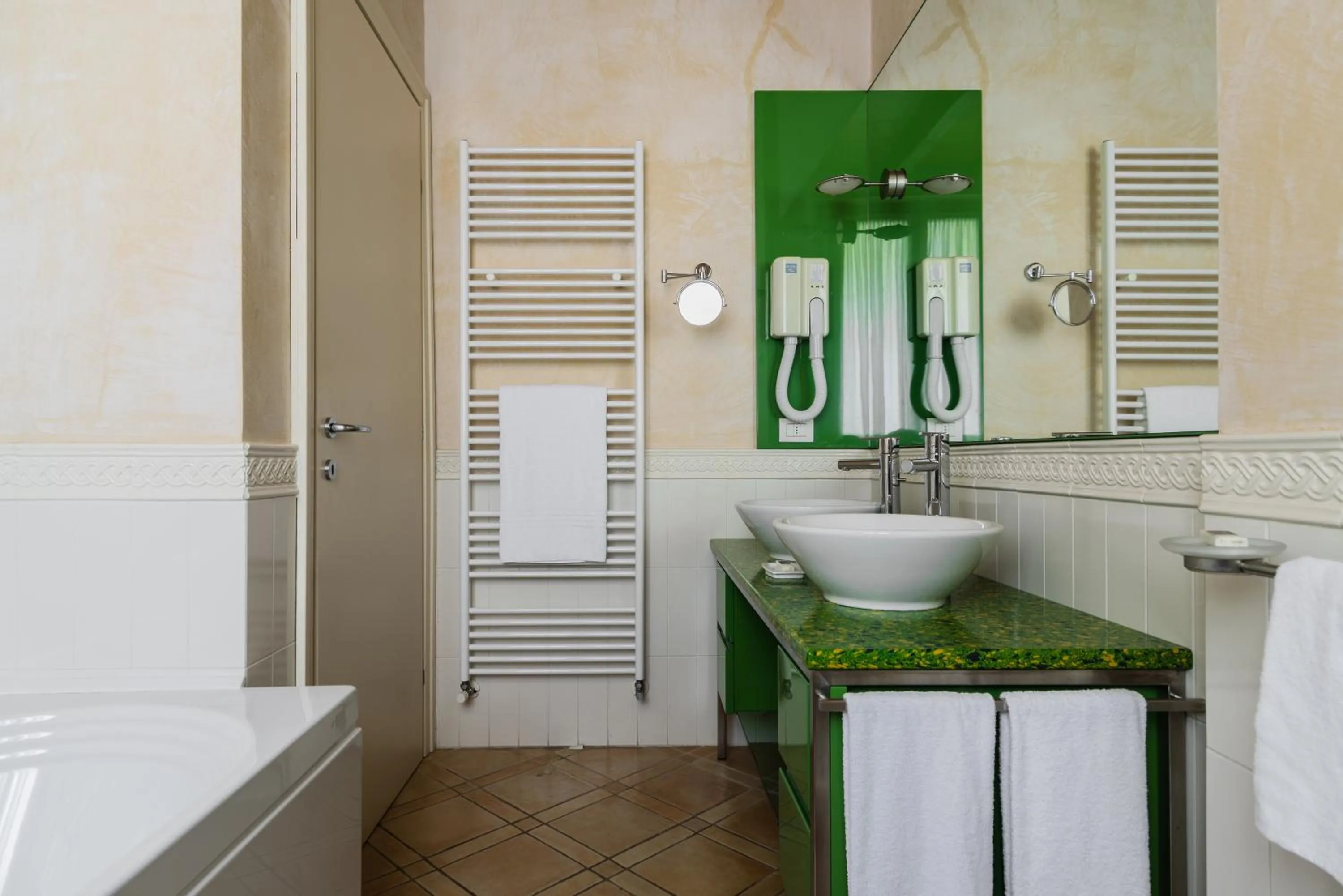 Bathroom in Ascanio Sforza - Suites & Apartments