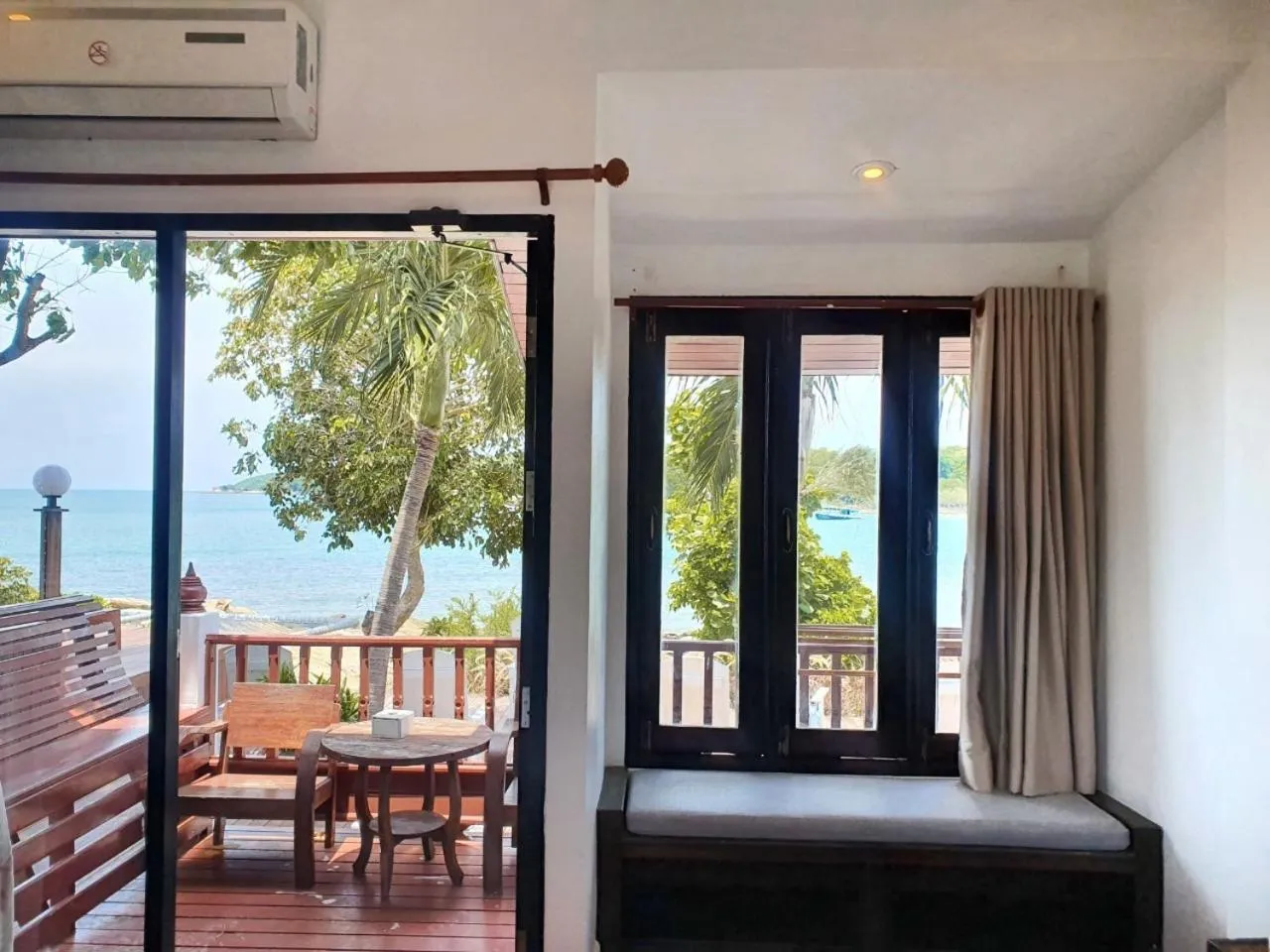 Bed in Vimarn Samed Resort